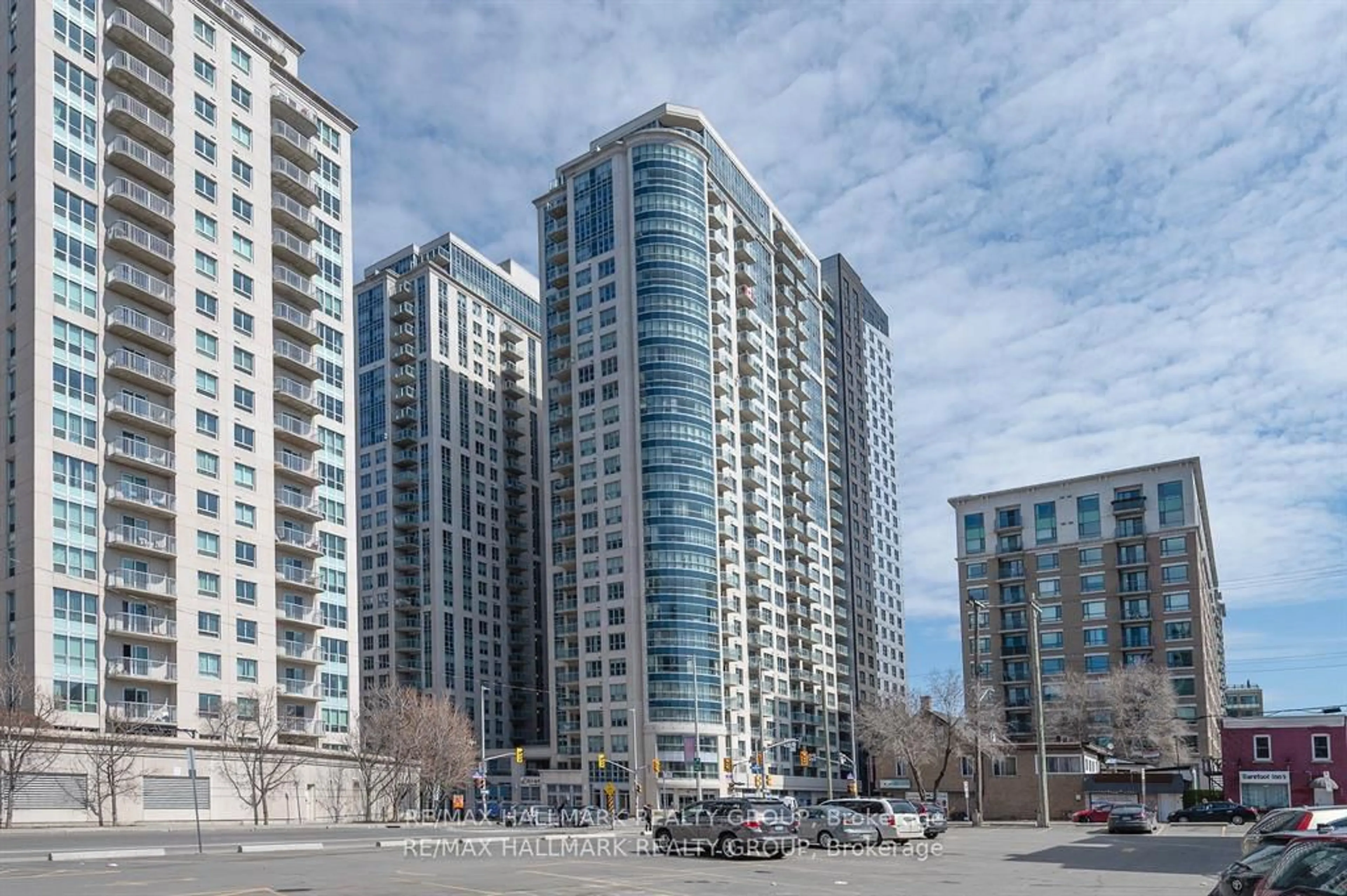 Unknown for 195 Besserer St #2701, Ottawa Ontario K1N 0B6