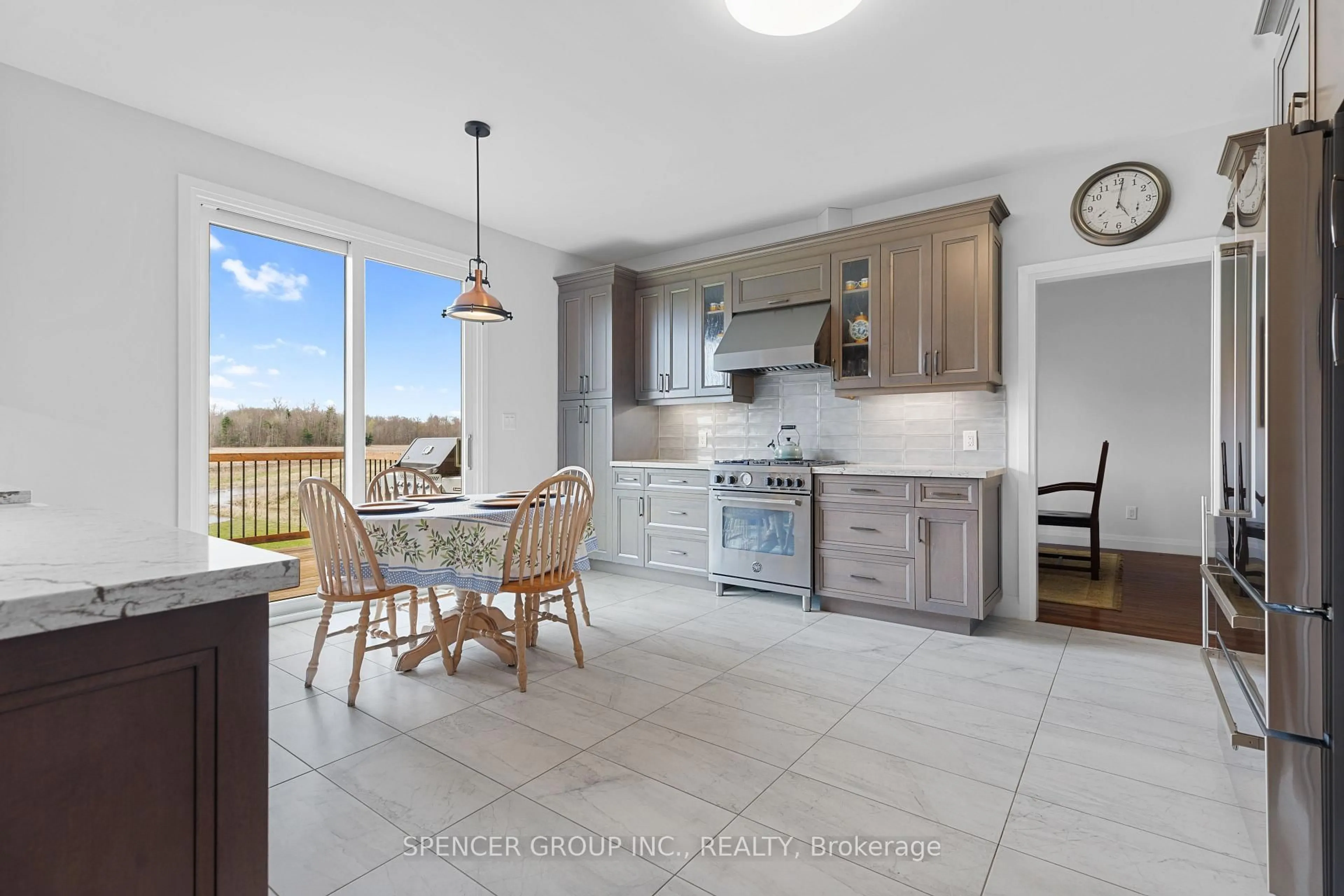 Open concept kitchen, ceramic/tile floor for 377 10th Concession Rd, Norfolk Ontario N0J 1G0