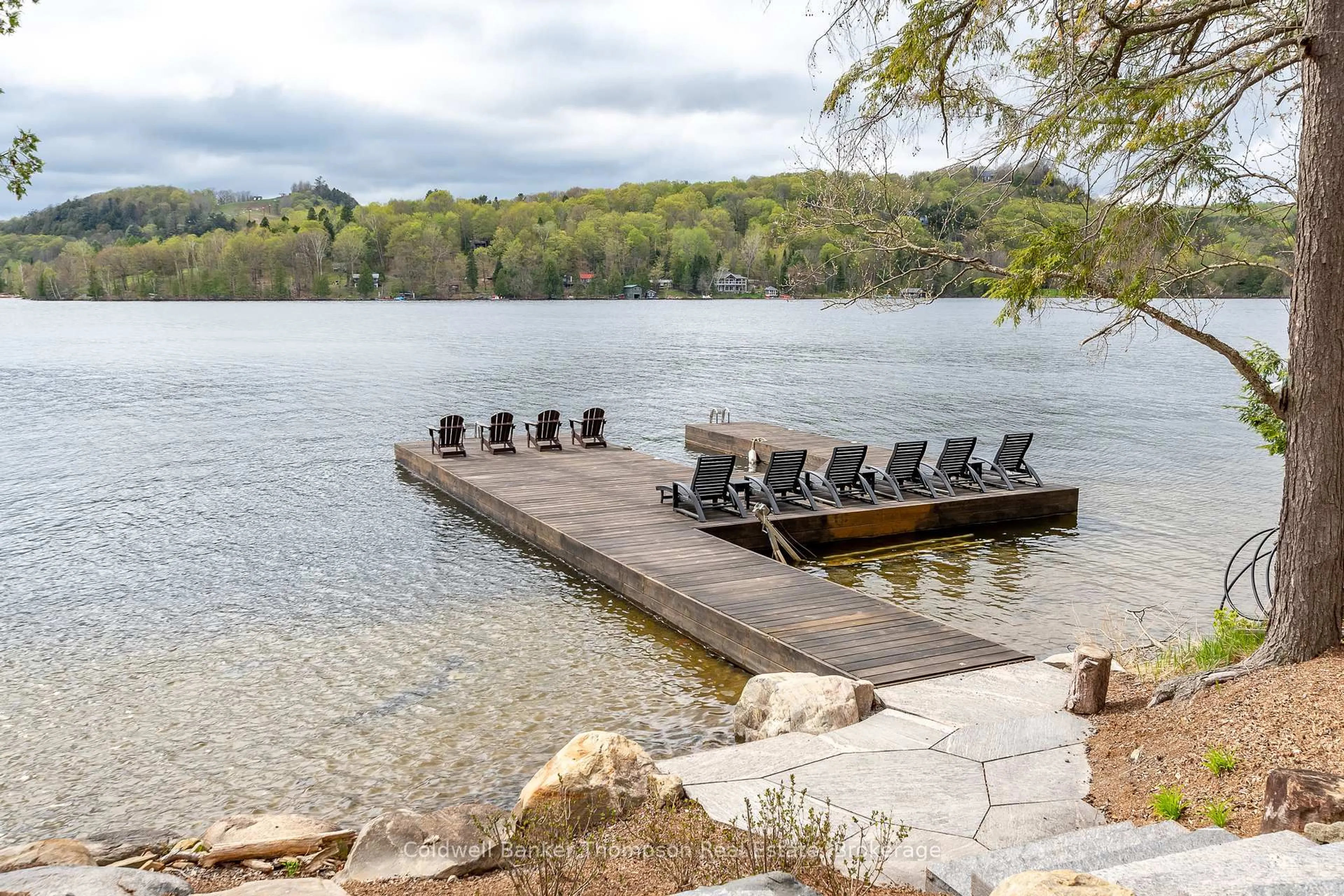 Patio, water/lake/river/ocean view for 414 Grassmere Resort Rd, Huntsville Ontario P1H 2J6