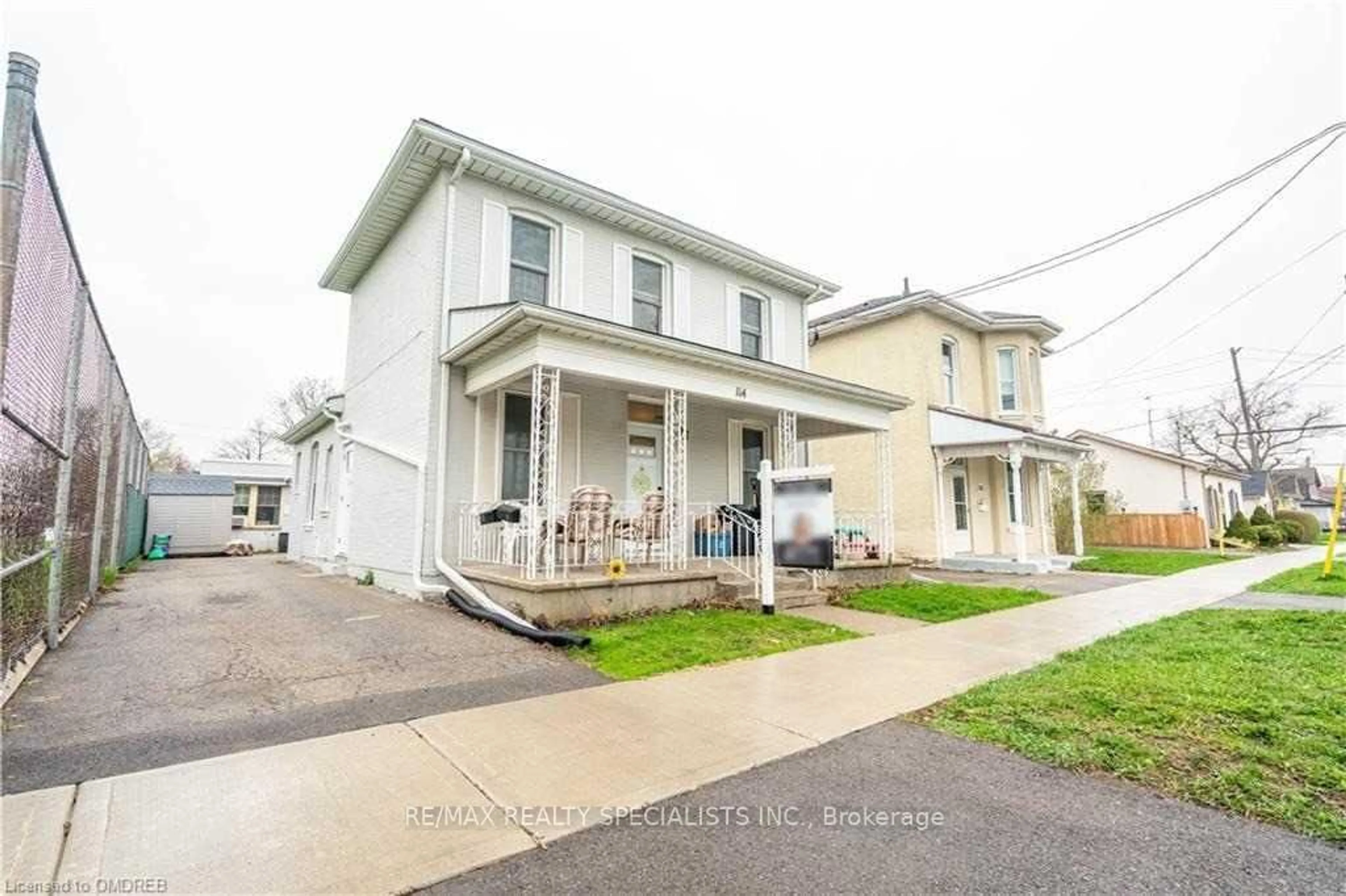 Unknown for 114 Pearl St, Brantford Ontario N3T 3P1