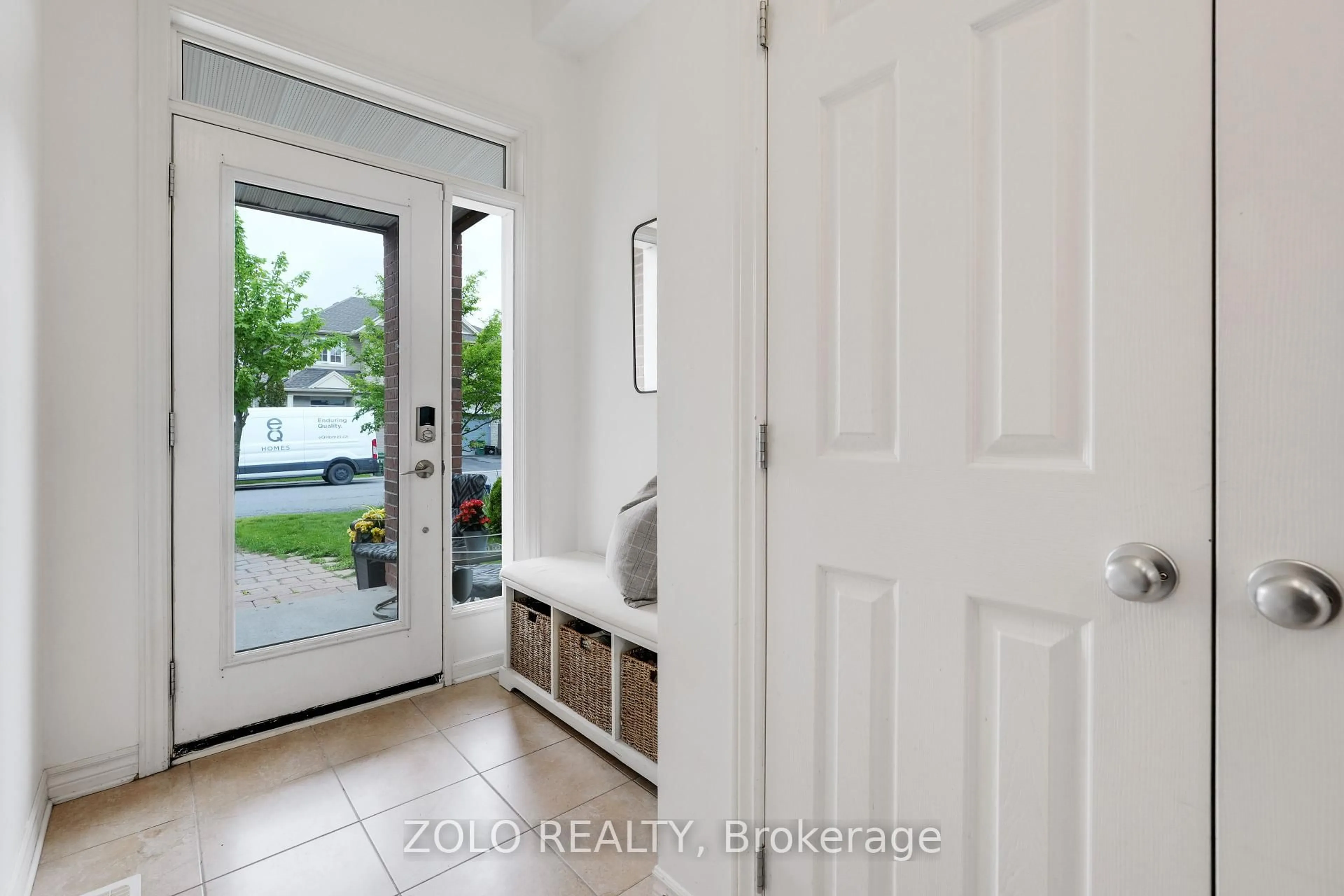 Indoor entryway for 115 Flat Sedge Cres, Ottawa Ontario K1T 0G8
