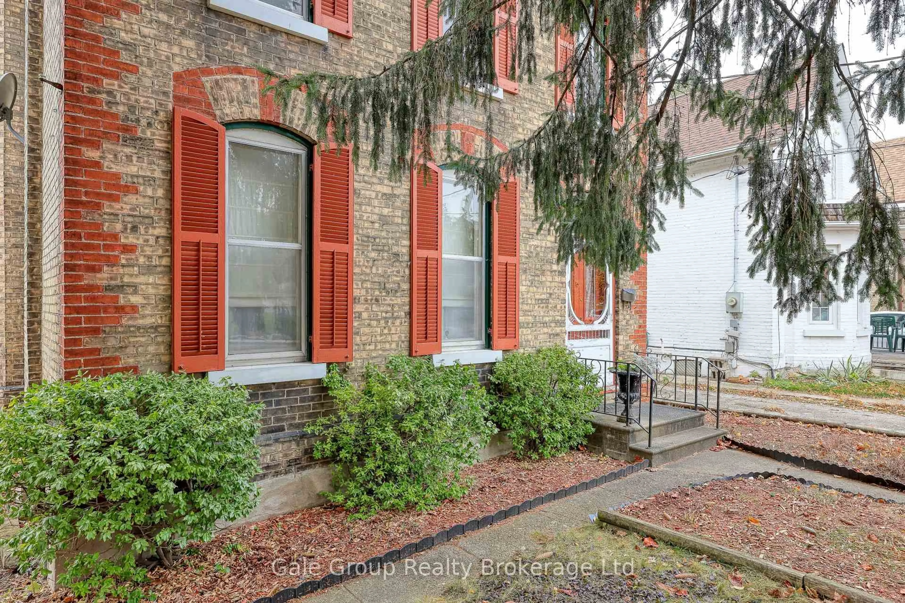 Home with brick exterior material, street for 13 Oxford St, Woodstock Ontario N4S 6A2