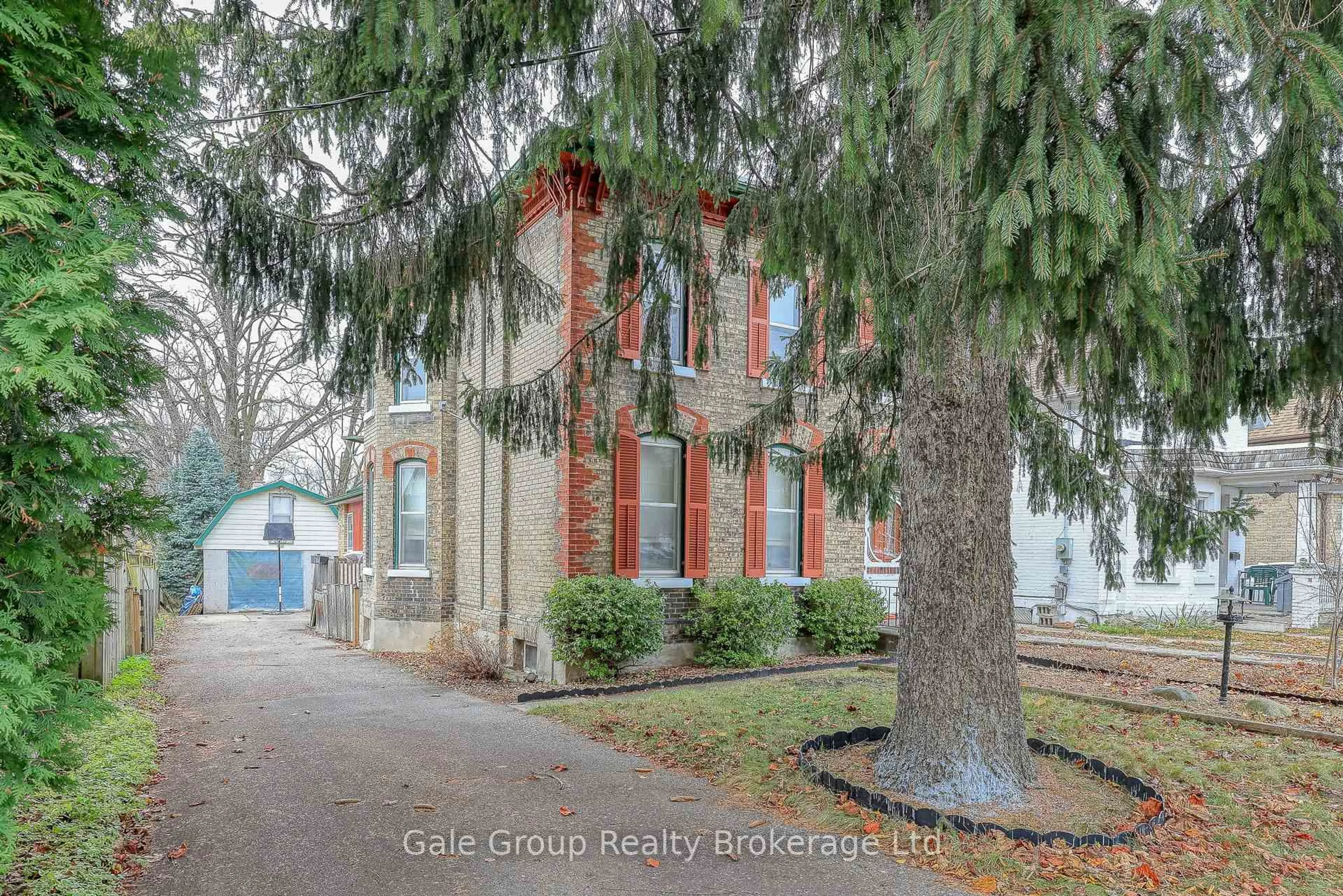 Home with brick exterior material, street for 13 Oxford St, Woodstock Ontario N4S 6A2
