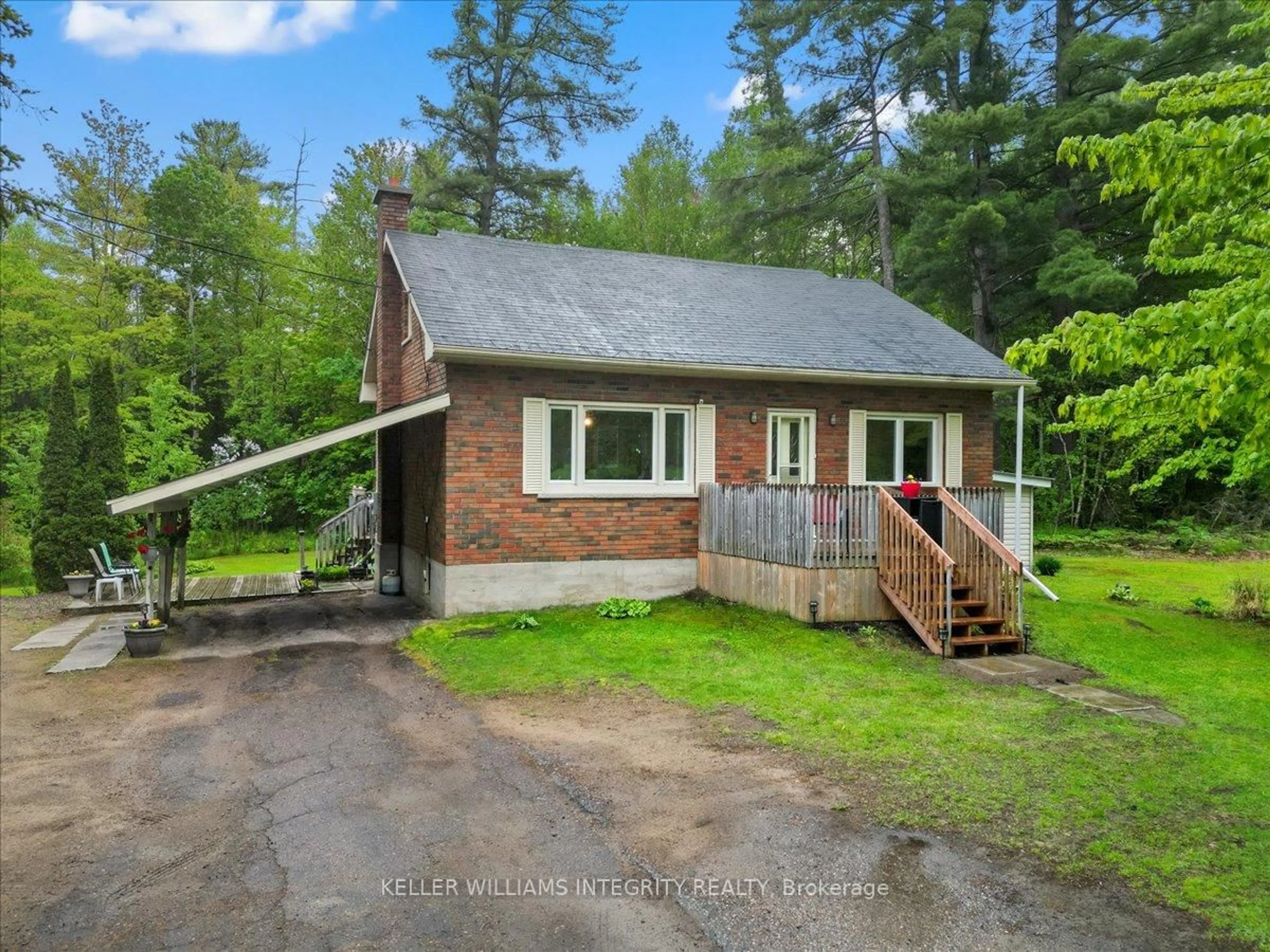 A pic from outside/outdoor area/front of a property/back of a property/a pic from drone, unknown for 40968 Highway 41 Rd, Pembroke Ontario K8A 6W5