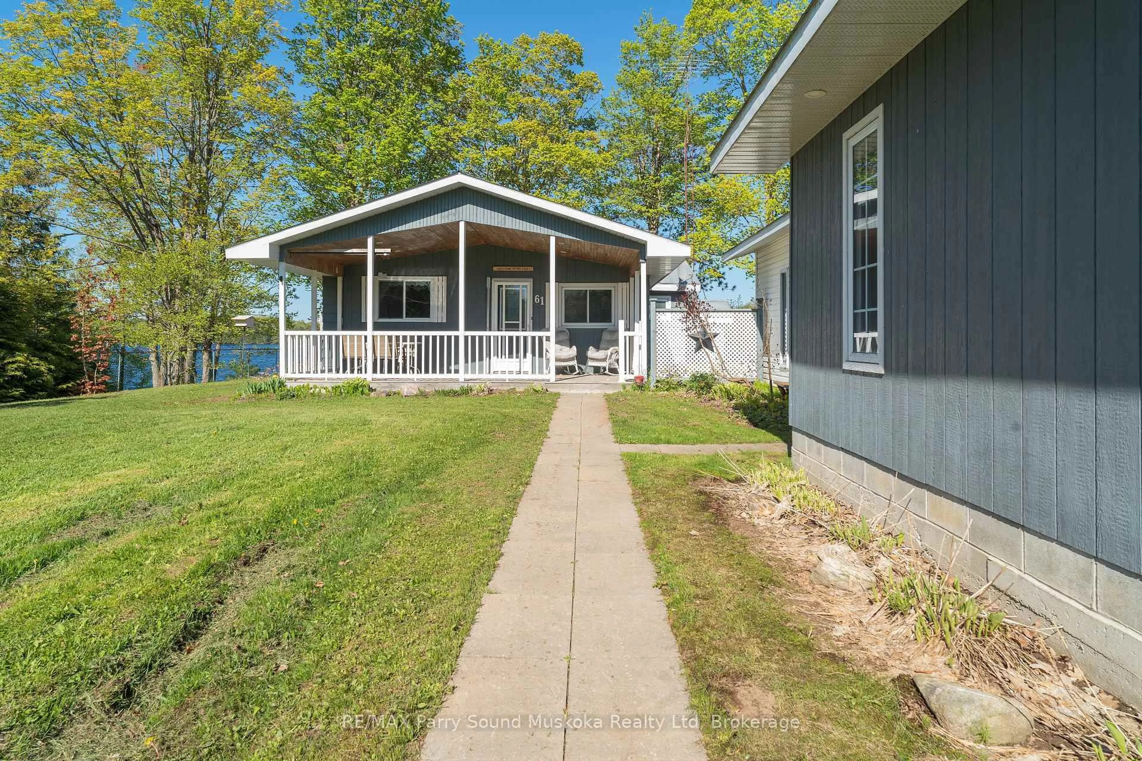 Unknown for 61 Stewart St, Georgian Bay Ontario P0C 1H0