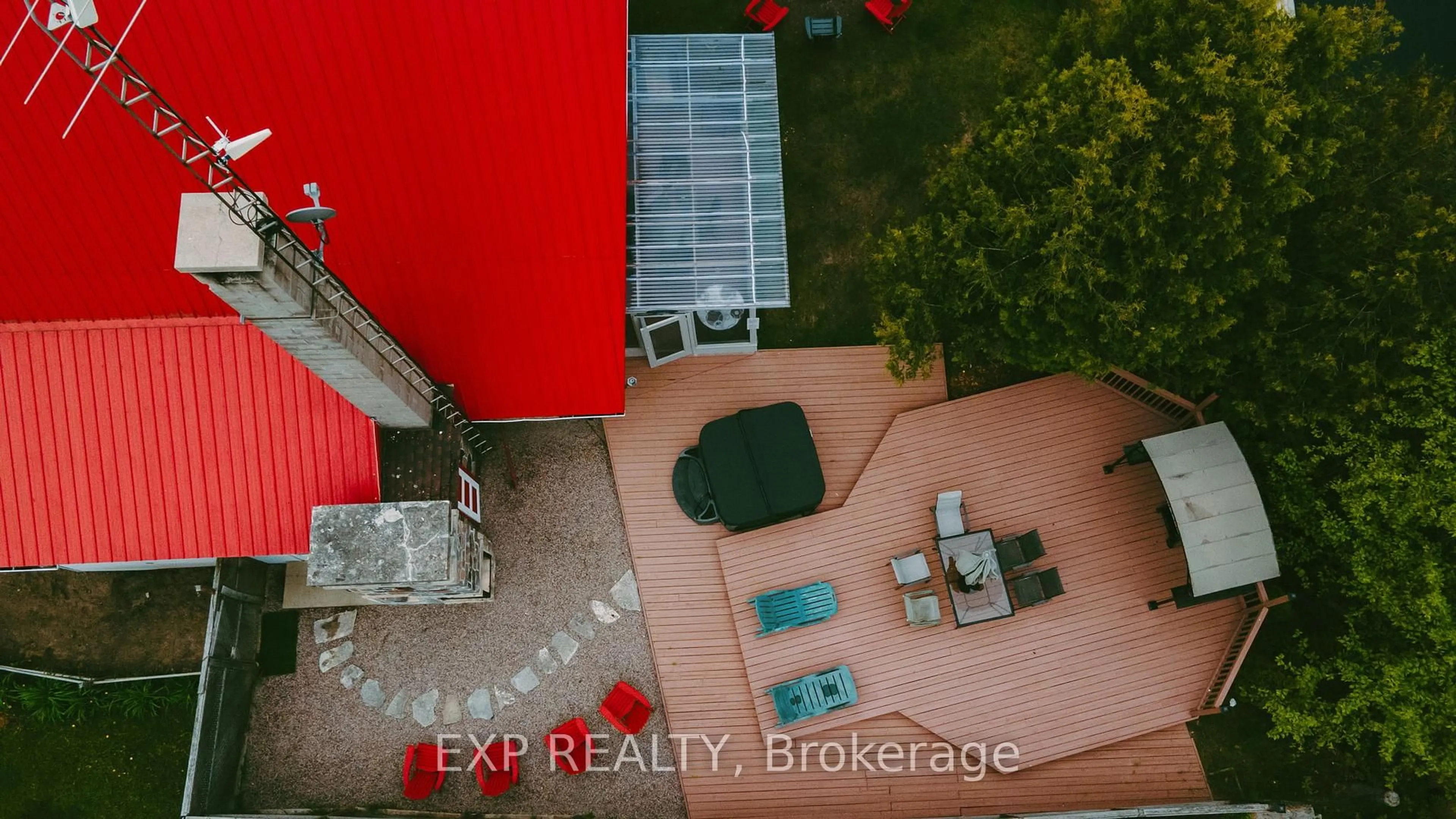 A pic from outside/outdoor area/front of a property/back of a property/a pic from drone, building for 137 Fell Station Dr, Kawartha Lakes Ontario K0M 1N0