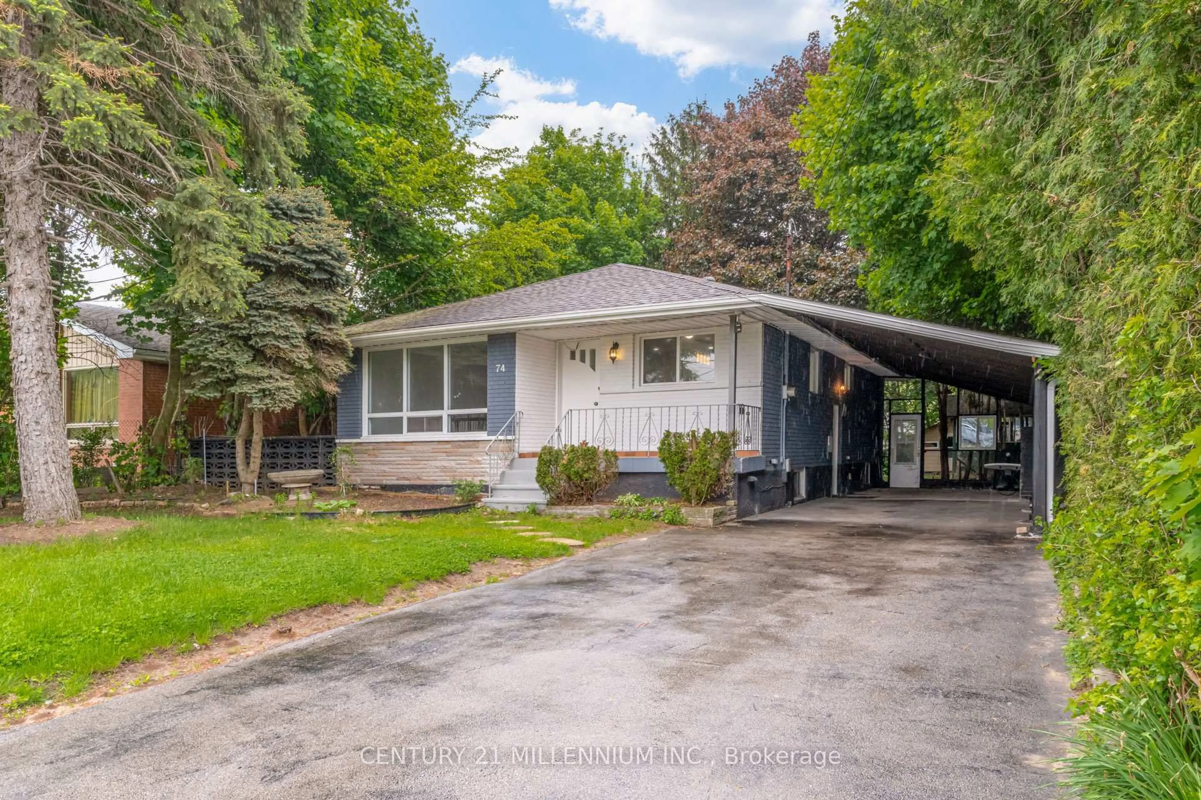 Home with vinyl exterior material, street for 74 Rifle Range Rd, Hamilton Ontario L8S 3B4
