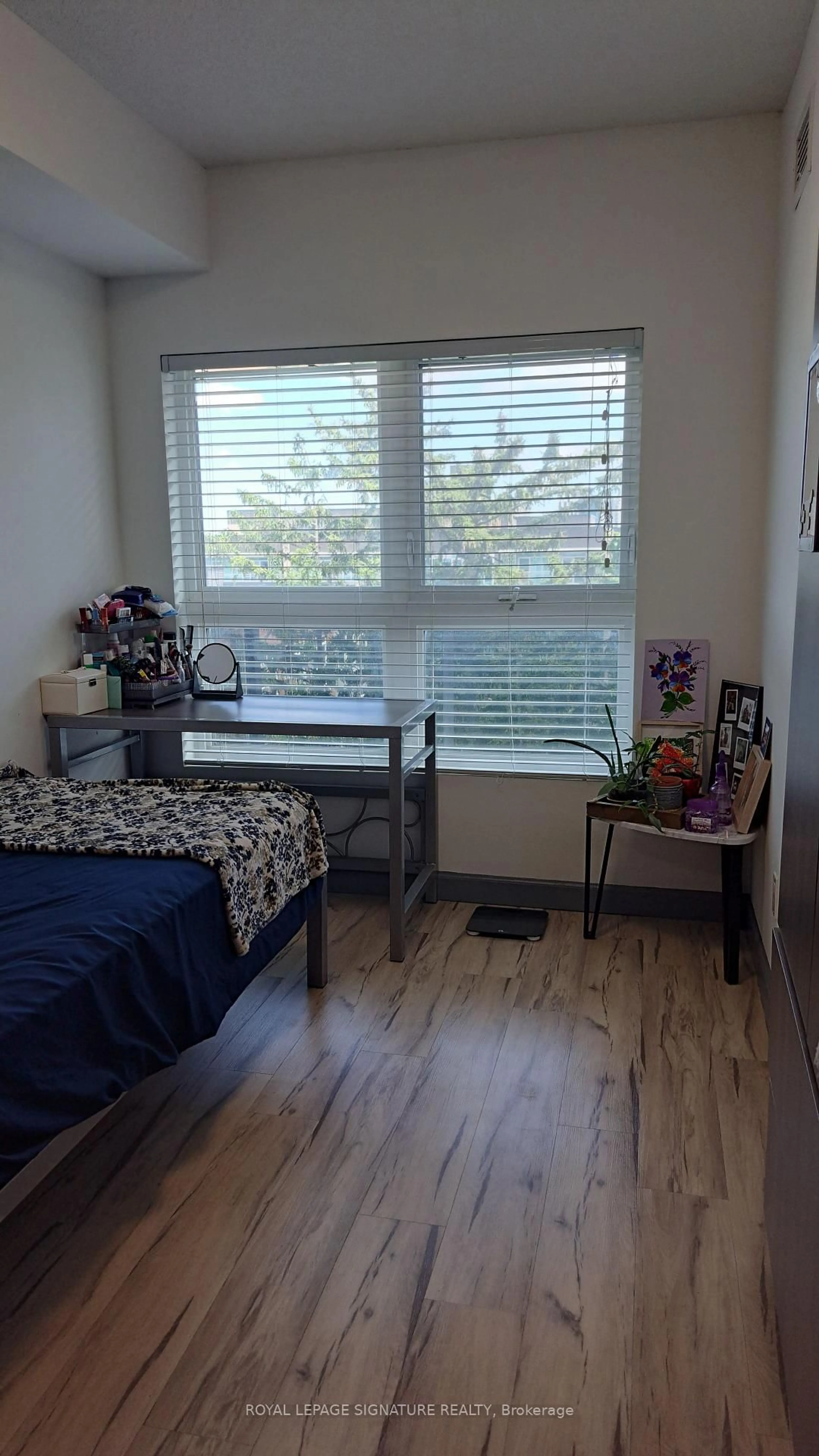 A pic of a room for 258B Sunview St #282, Waterloo Ontario N2L 0H7