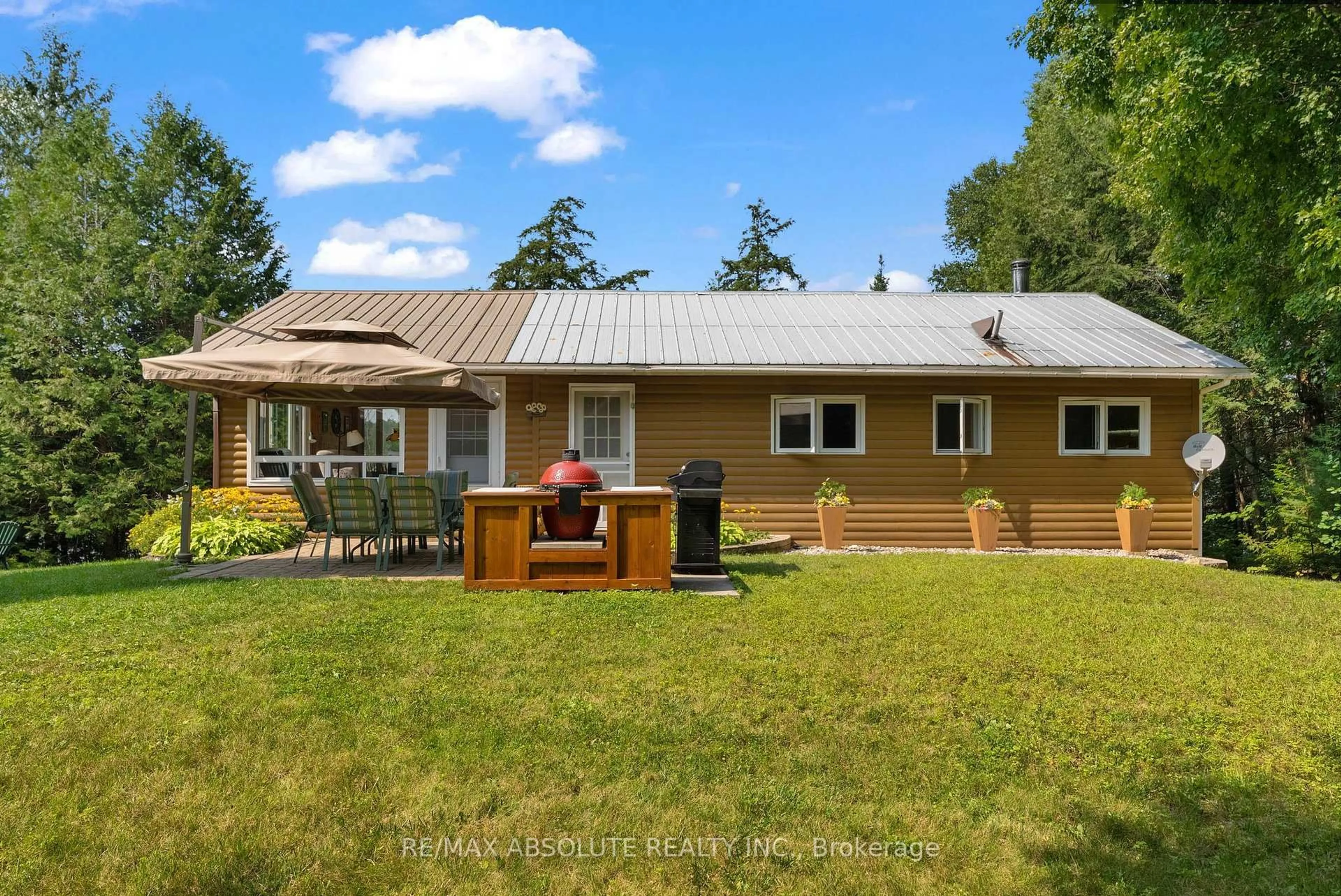 A pic from outside/outdoor area/front of a property/back of a property/a pic from drone, unknown for 1384 A Centennial Lake Rd, Clarendon Station Ontario K0H 1J0