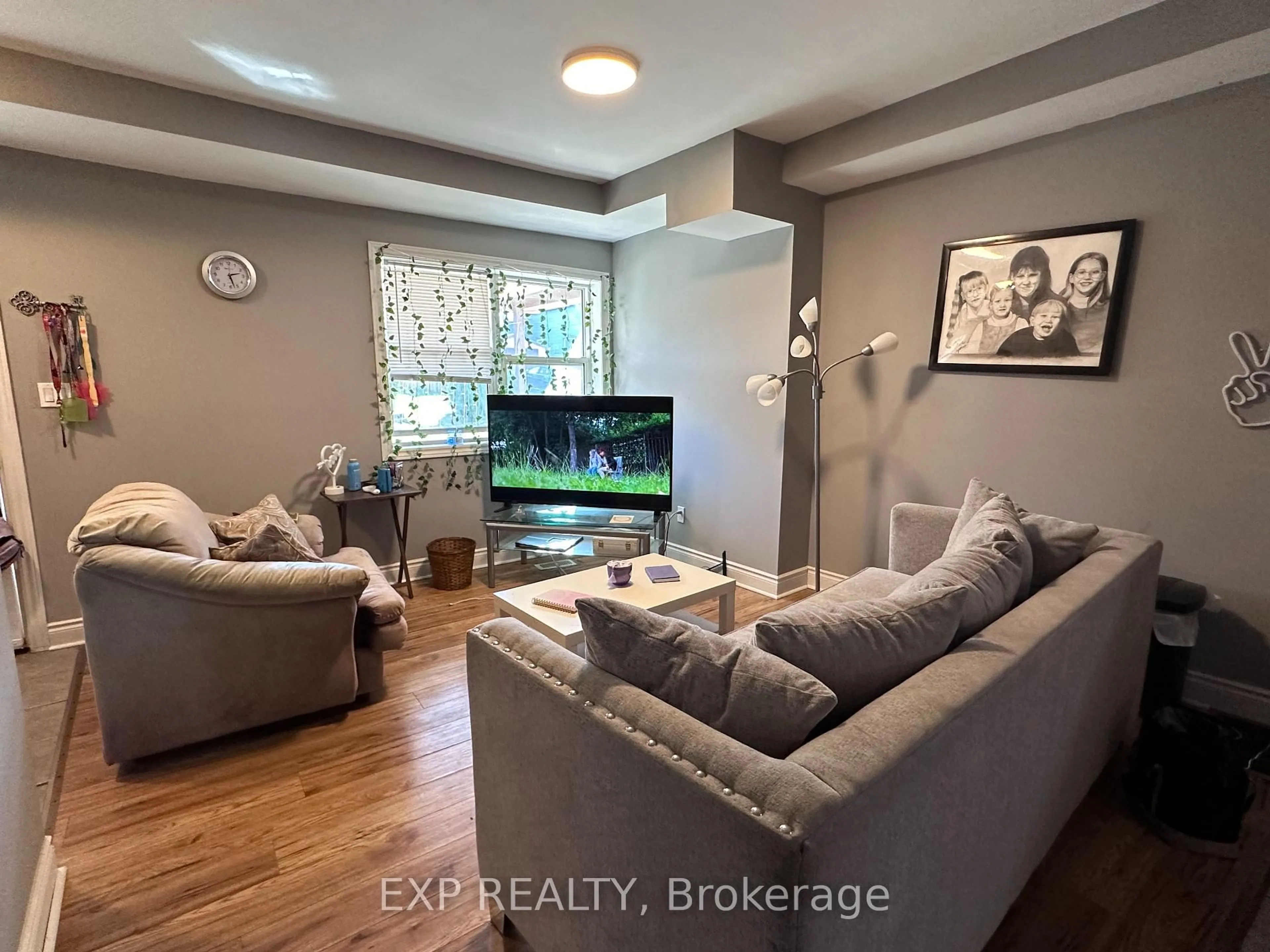Living room with furniture, unknown for 203 Grove St, Norfolk Ontario N3Y 1K5