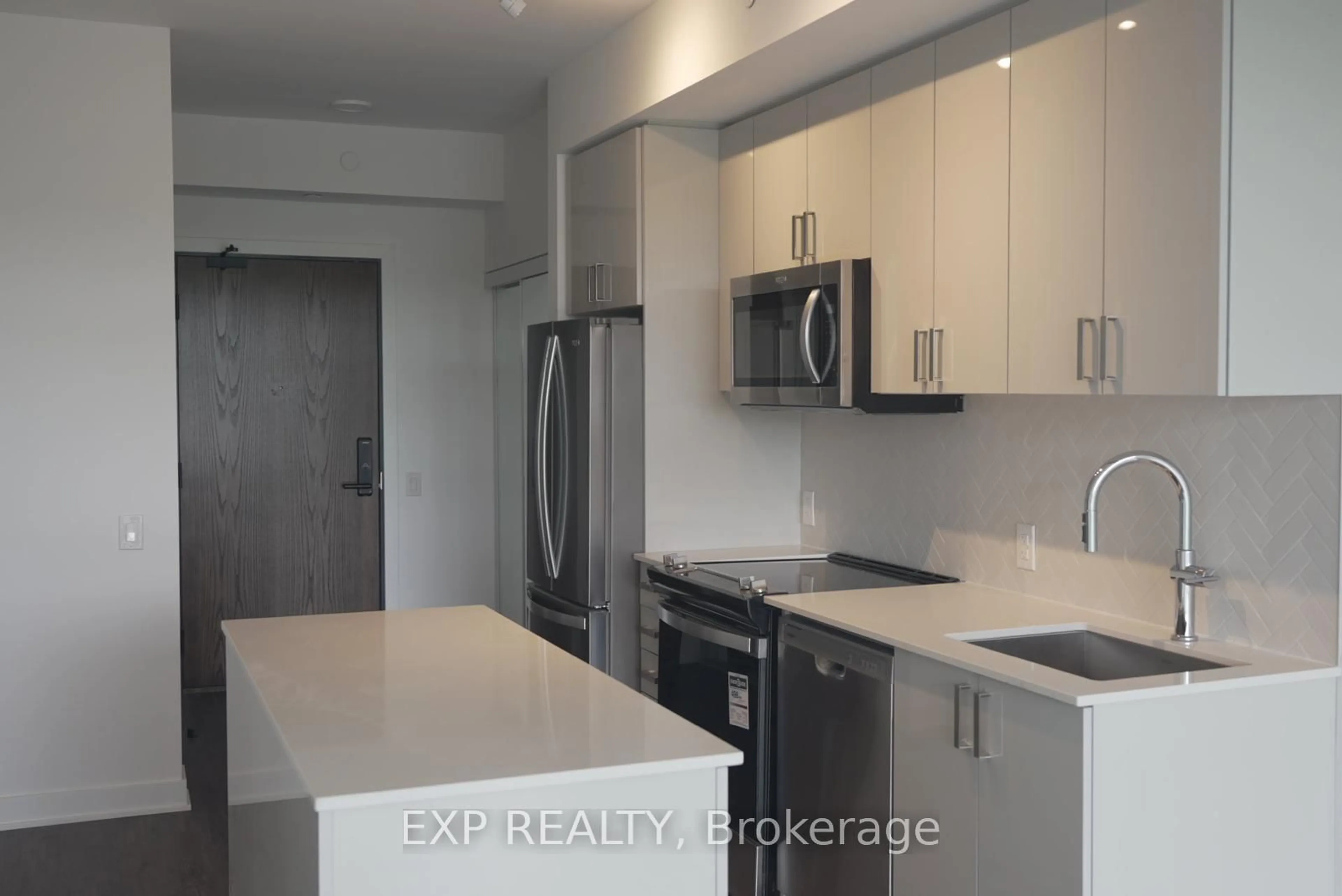 Unknown for 2782 Barton St #604, Hamilton Ontario L8E 2J9
