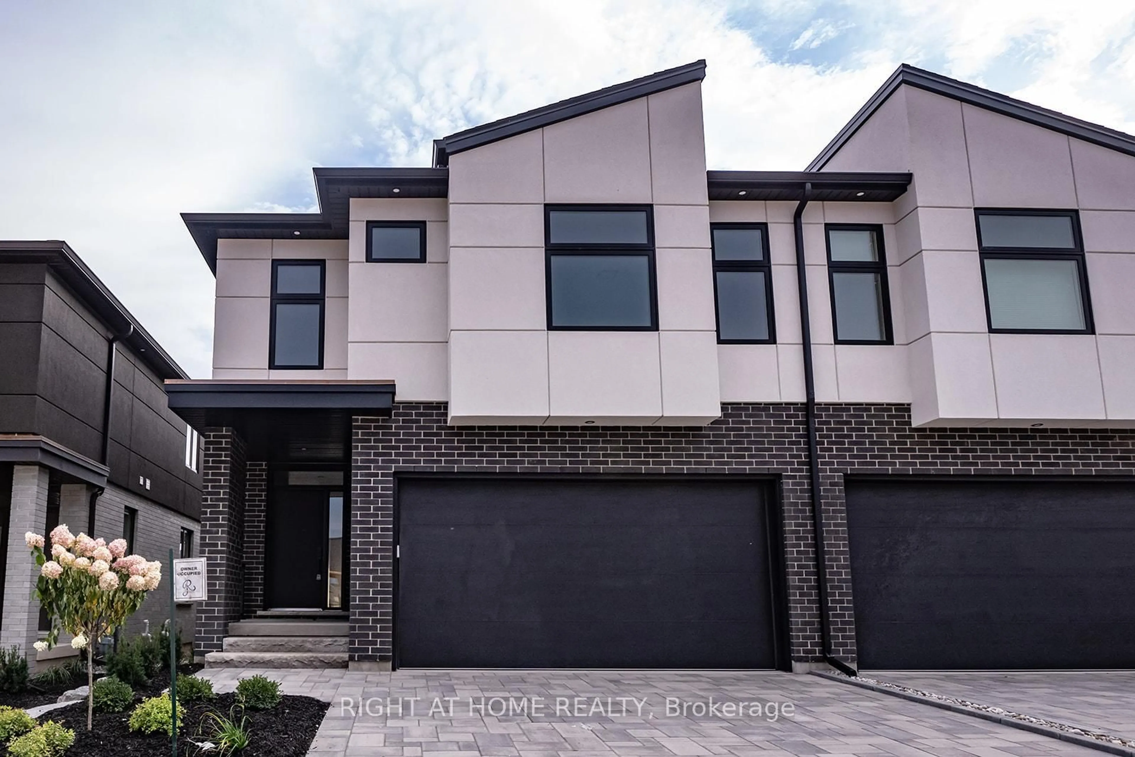 Home with brick exterior material, street for 3909 Mitchell Cres, Fort Erie Ontario L0S 1S0
