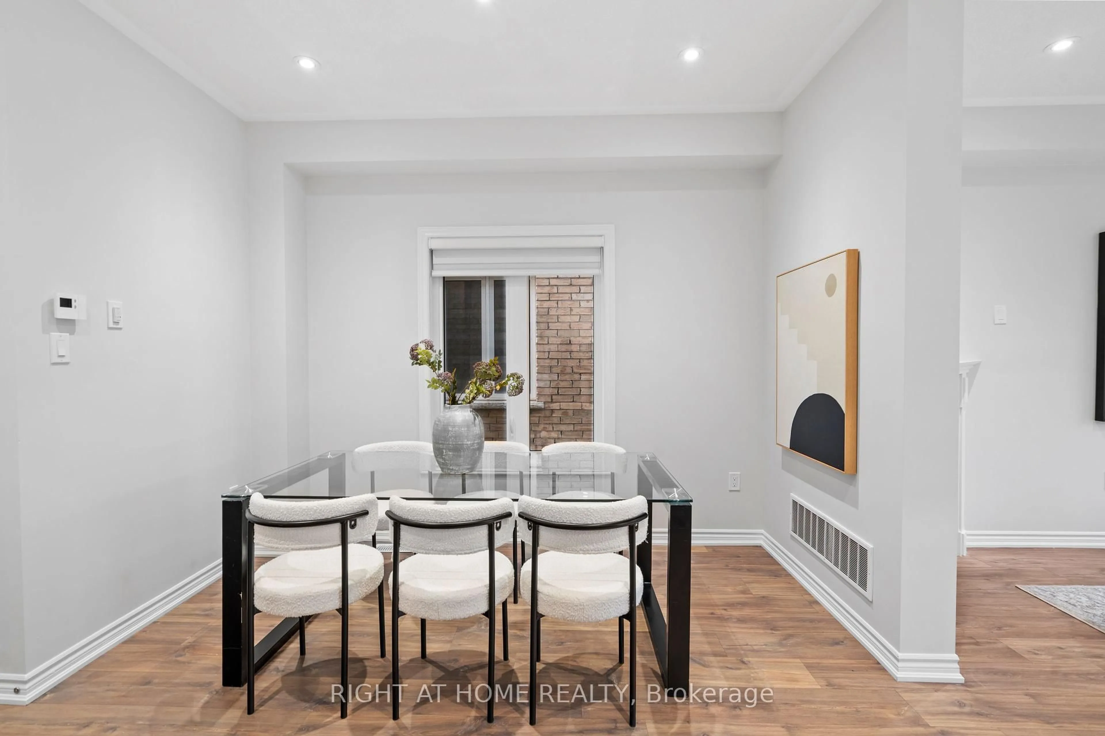 Dining room, unknown for 310 Stewart St, Shelburne Ontario L0N 1S3