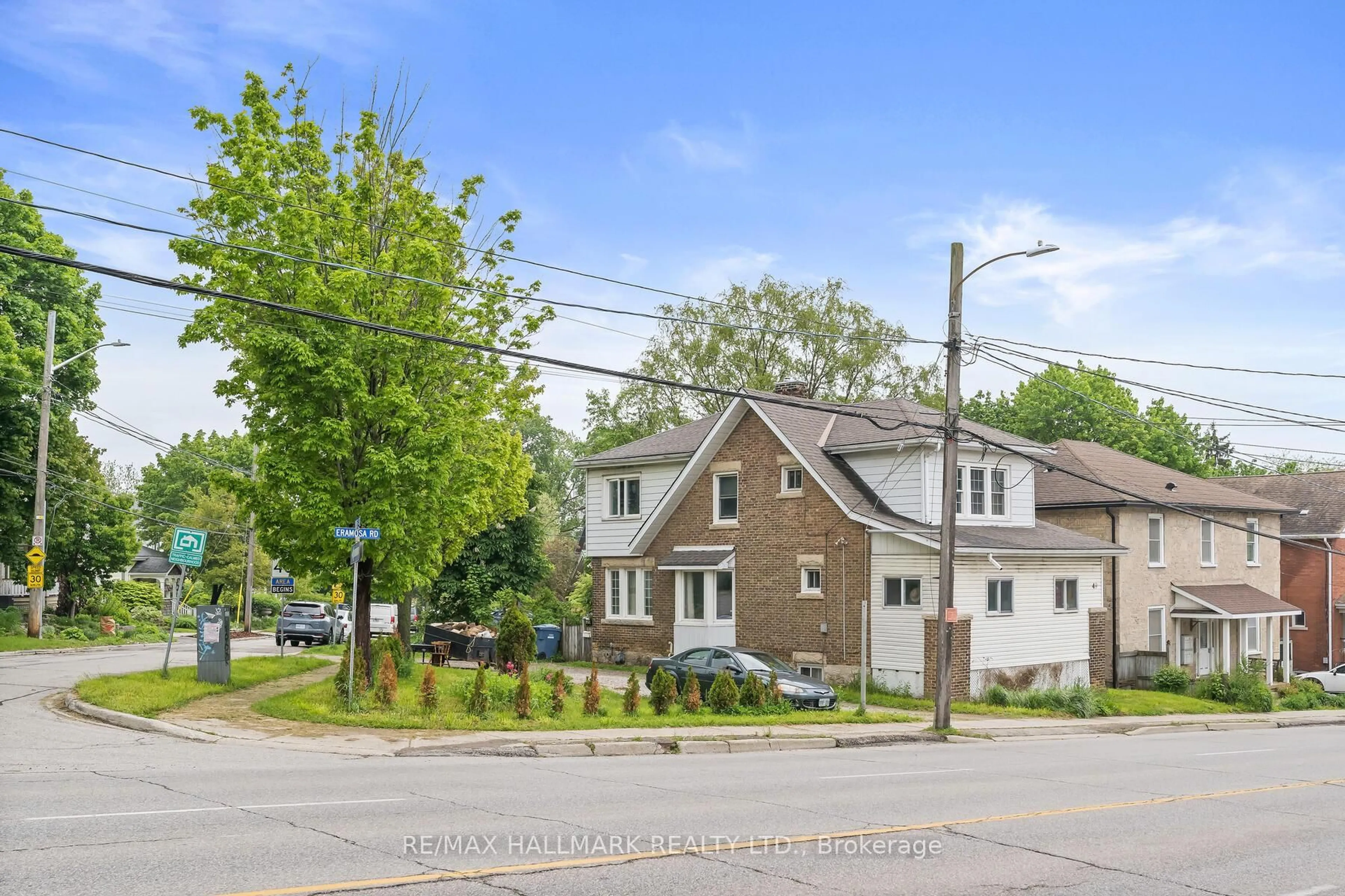 A pic from outside/outdoor area/front of a property/back of a property/a pic from drone, street for 49 Eramosa Rd, Guelph Ontario N1E 2L4
