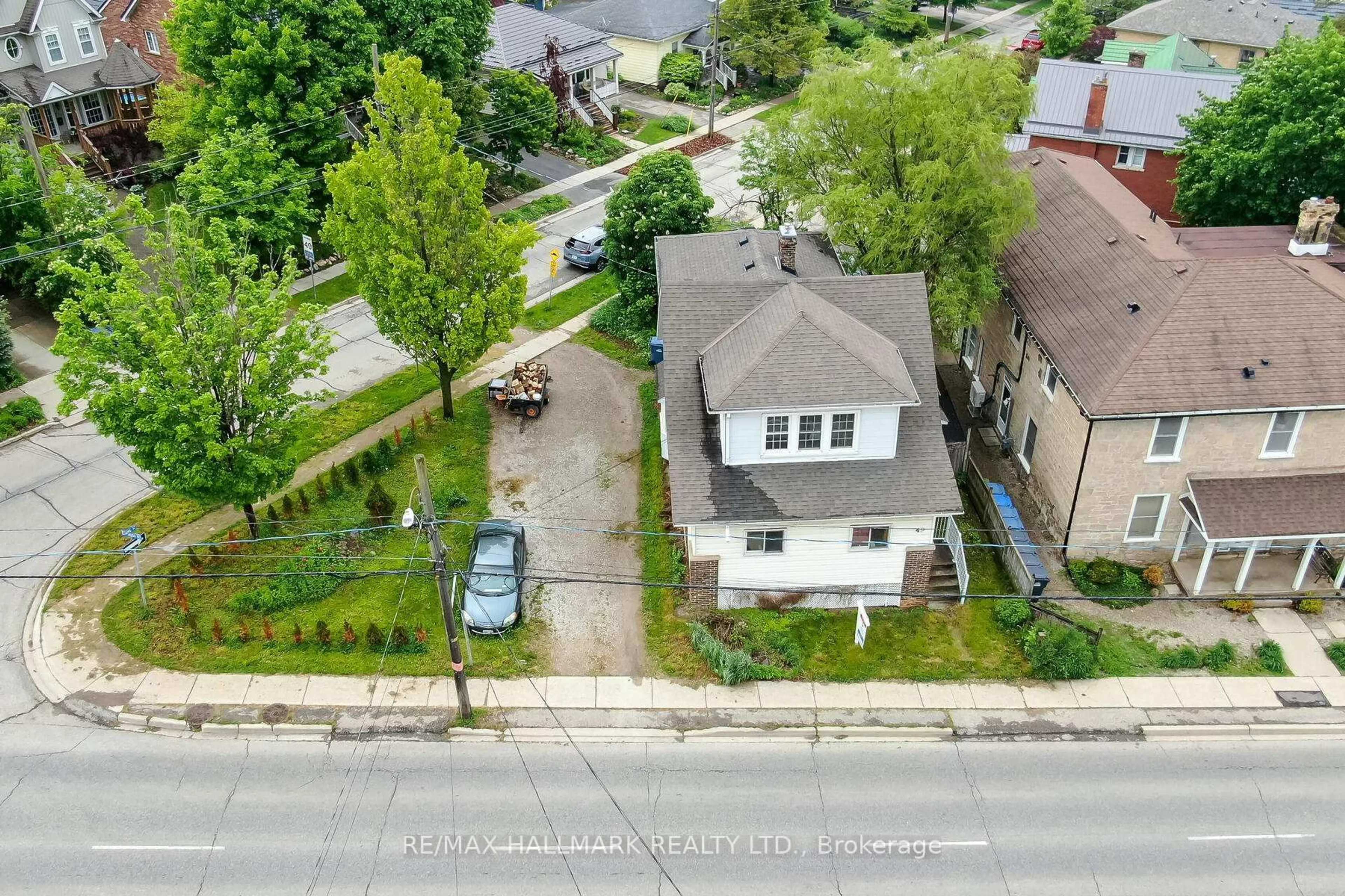A pic from outside/outdoor area/front of a property/back of a property/a pic from drone, street for 49 Eramosa Rd, Guelph Ontario N1E 2L4