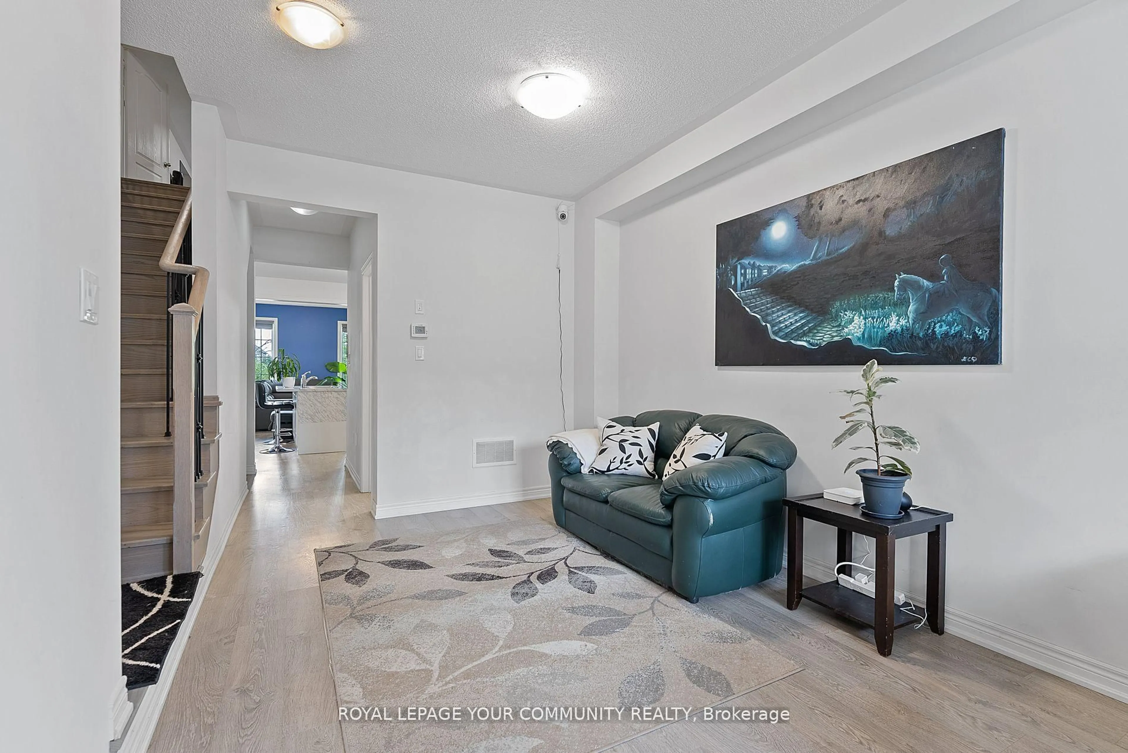 Indoor entryway for 63 Riverwalk Dr, Hamilton Ontario L8B 1X3