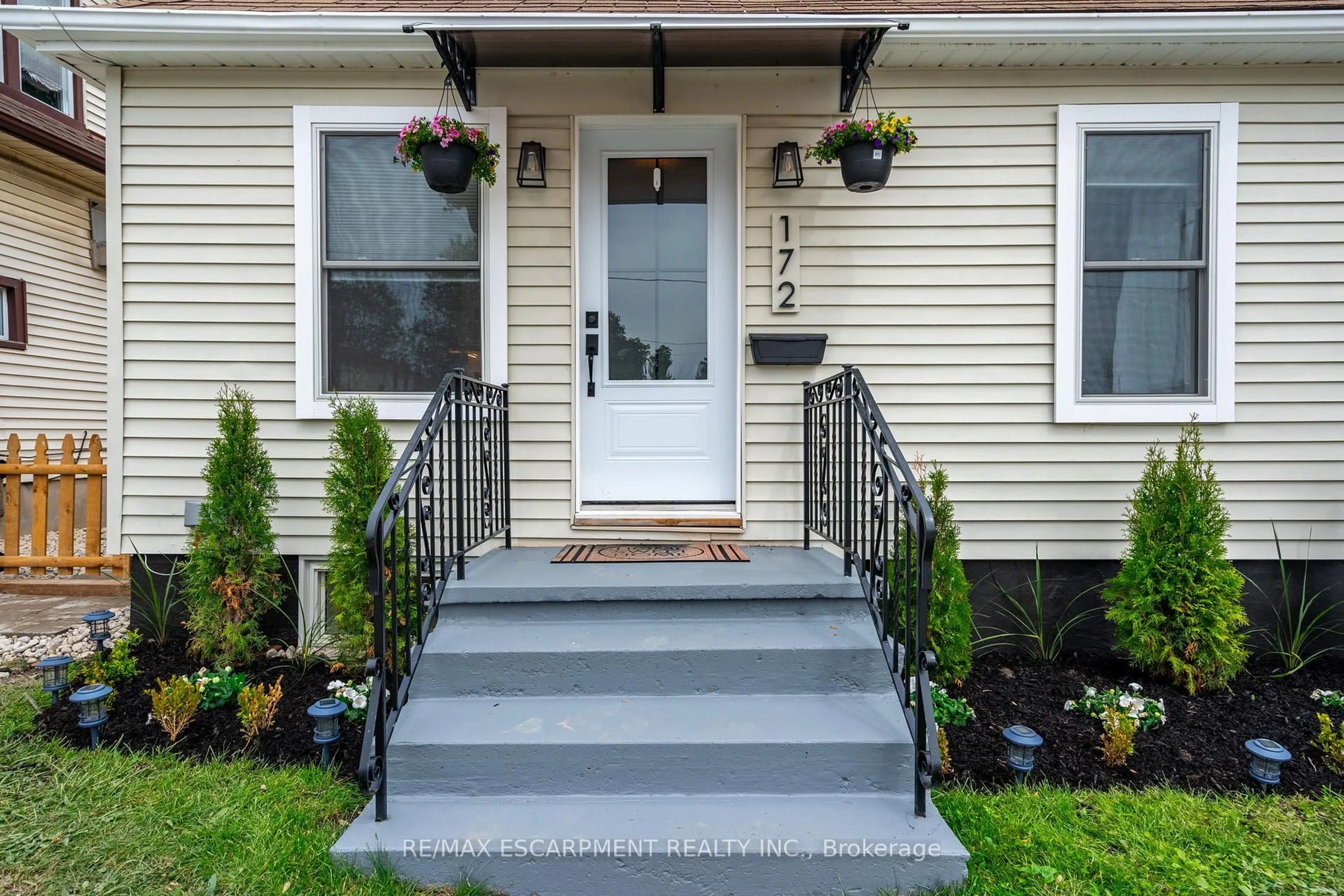 Unknown for 172 PINE St, Thorold Ontario L2V 3M4