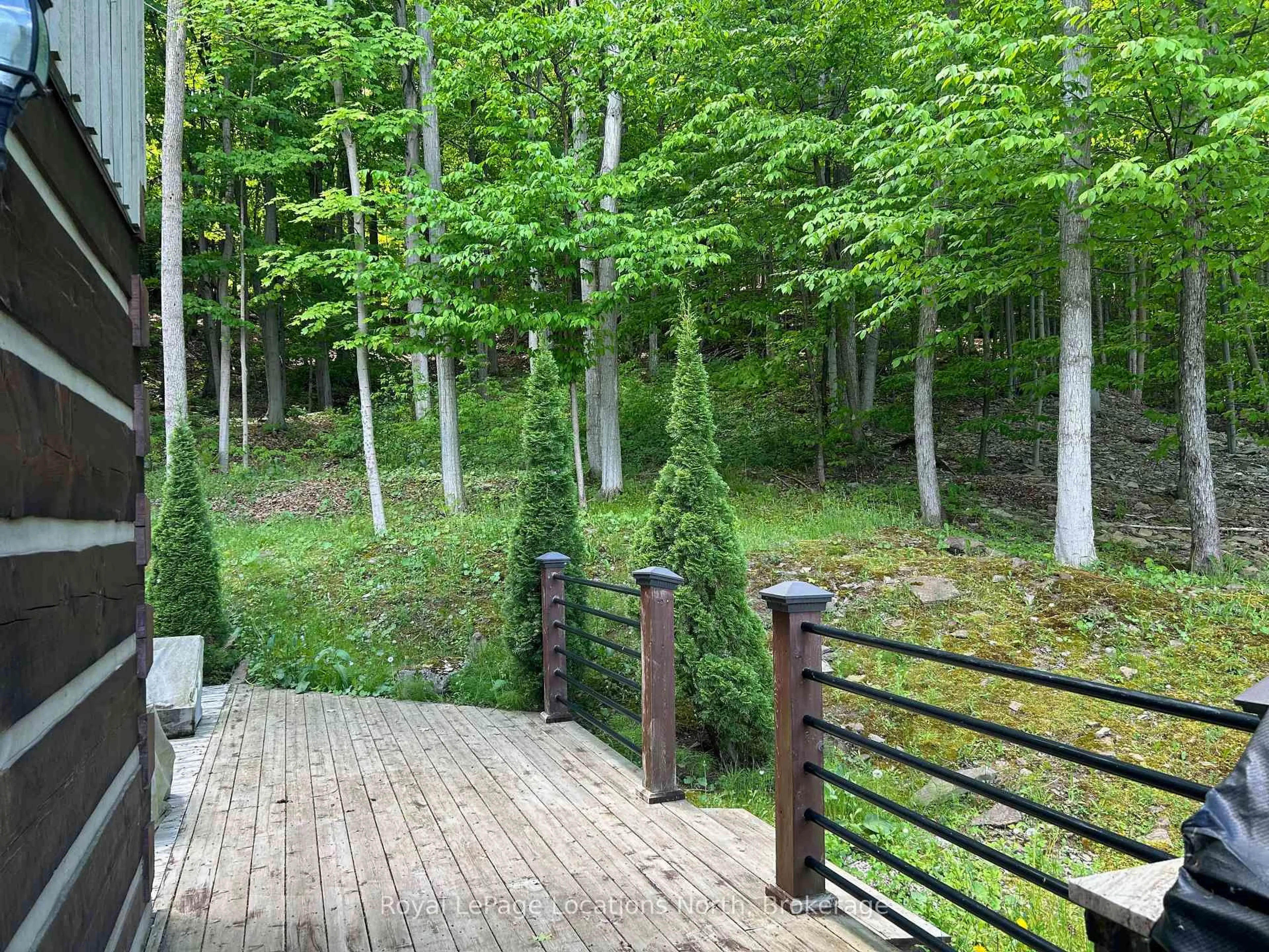 Patio, forest/trees view for 112 STARLIGHT Lane, Meaford Ontario N0H 2P0