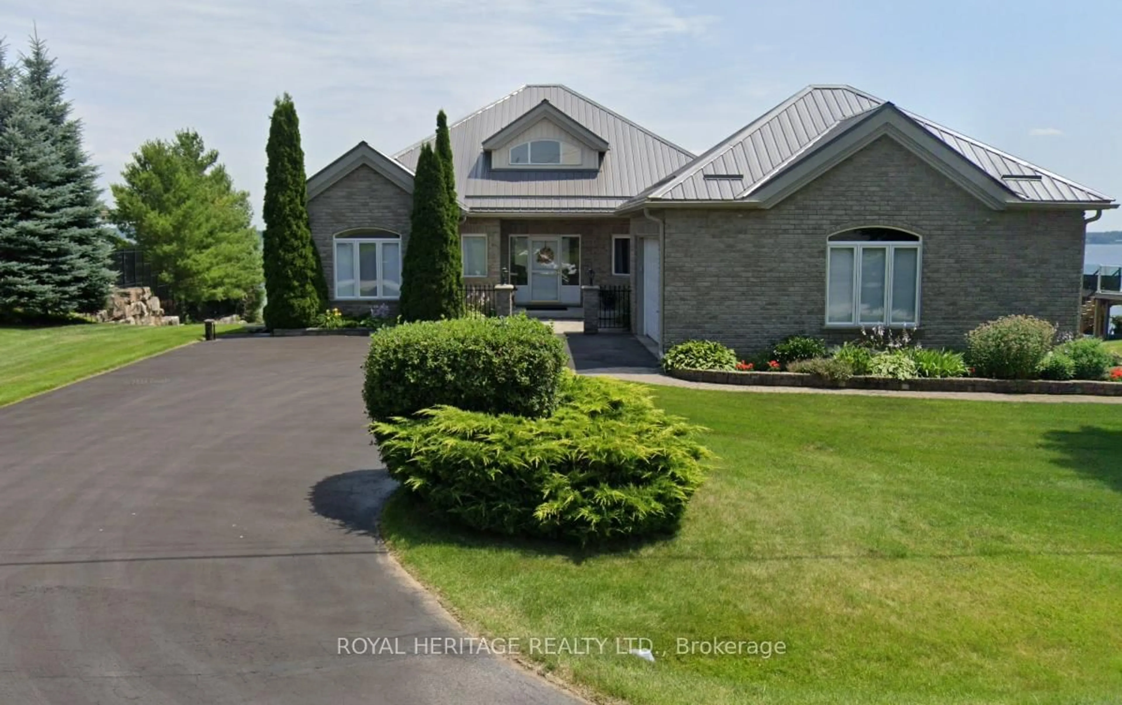 A pic from outside/outdoor area/front of a property/back of a property/a pic from drone, unknown for 139 Peller Crt, Kawartha Lakes Ontario K0M 1A0