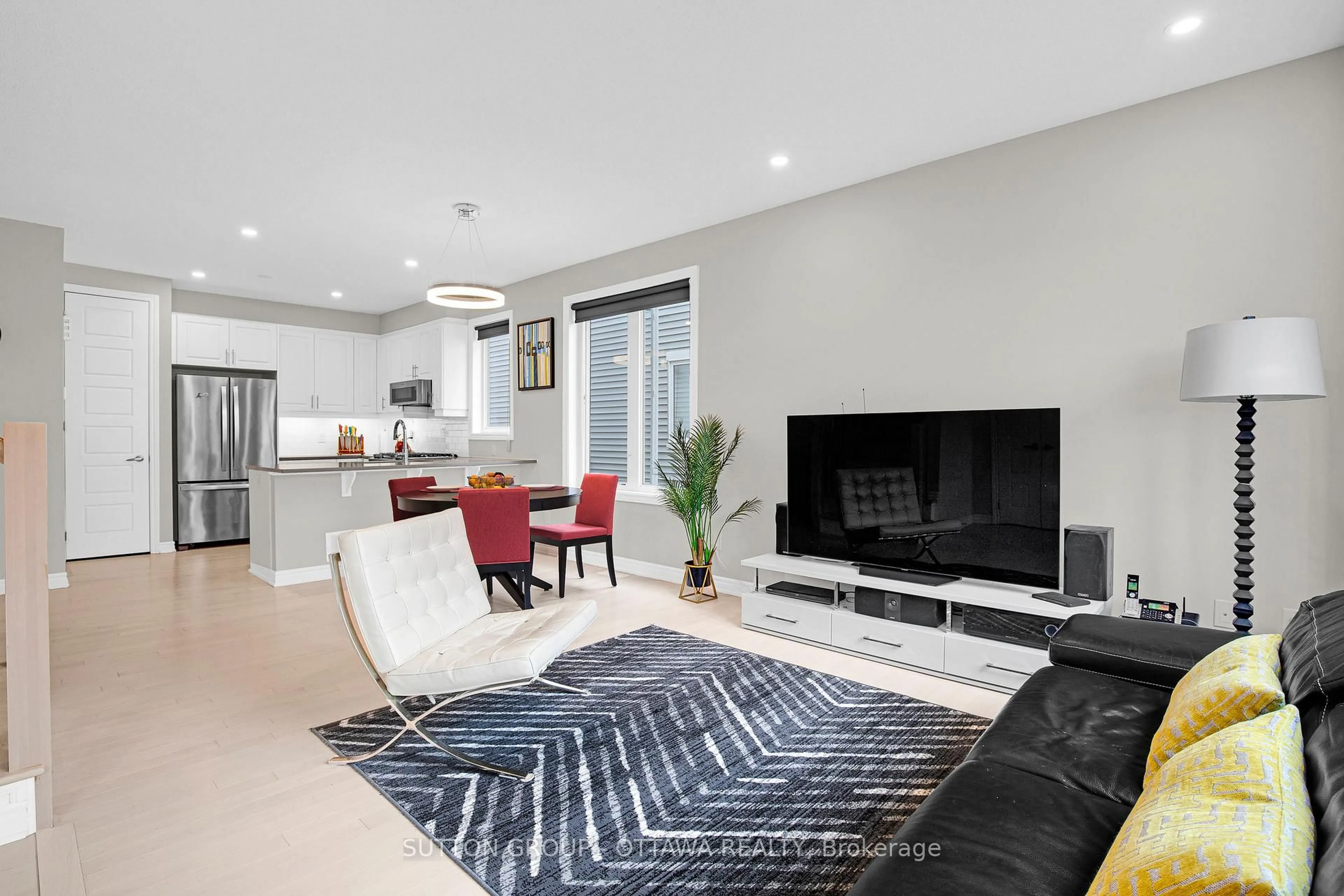 Living room with furniture, unknown for 1082 Chapman Mills Dr, Ottawa Ontario K2J 6P5