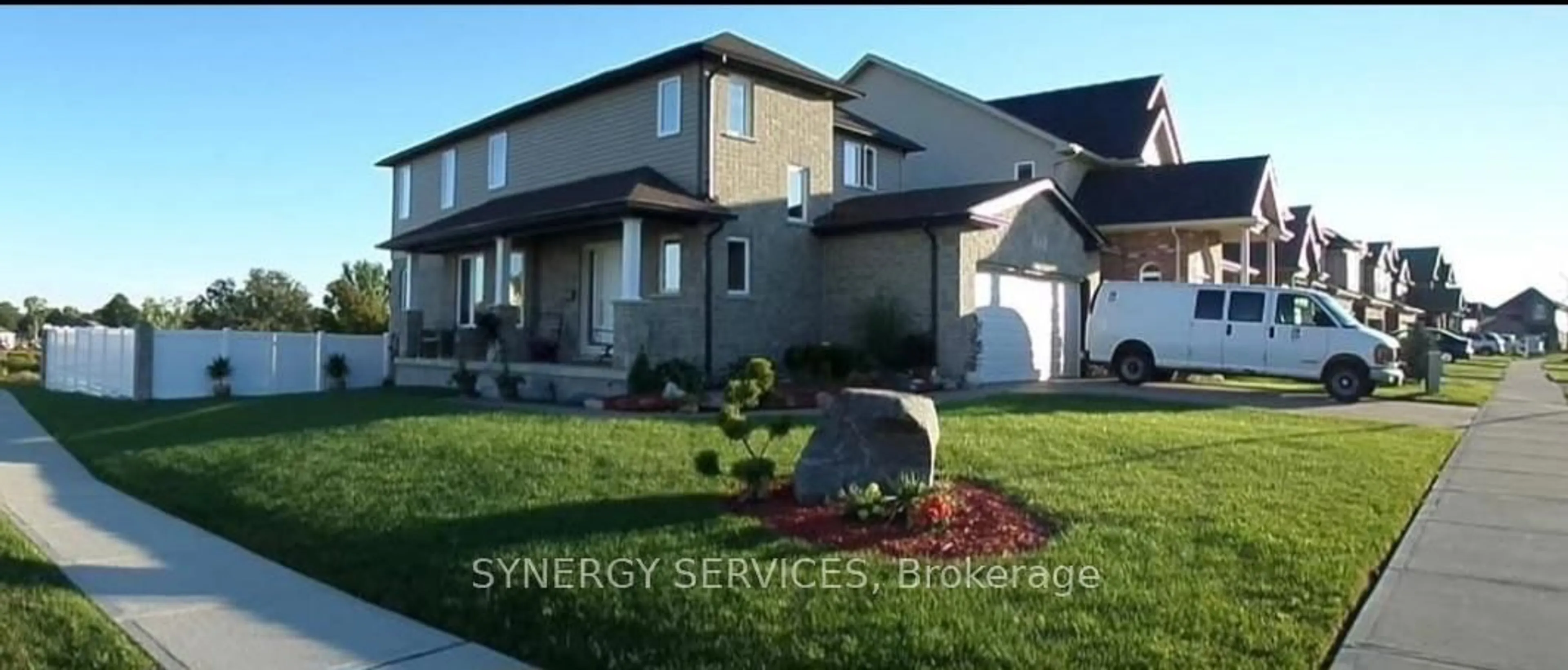 Home with vinyl exterior material, street for 979 Sillers Dr, London North Ontario N5X 0E9