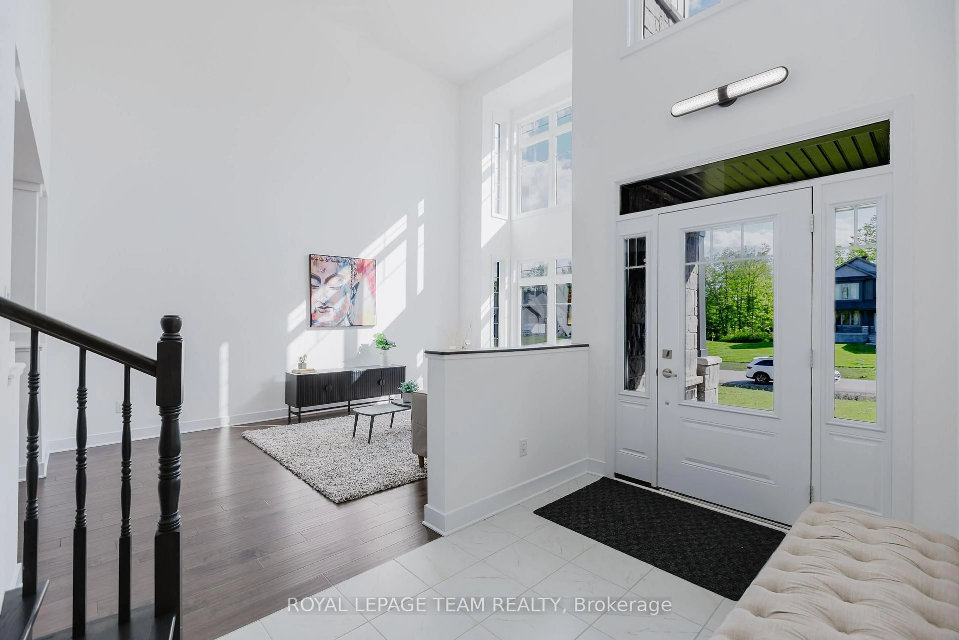 Indoor entryway for 260 Antler Crt, Almonte Ontario K0A 1A0