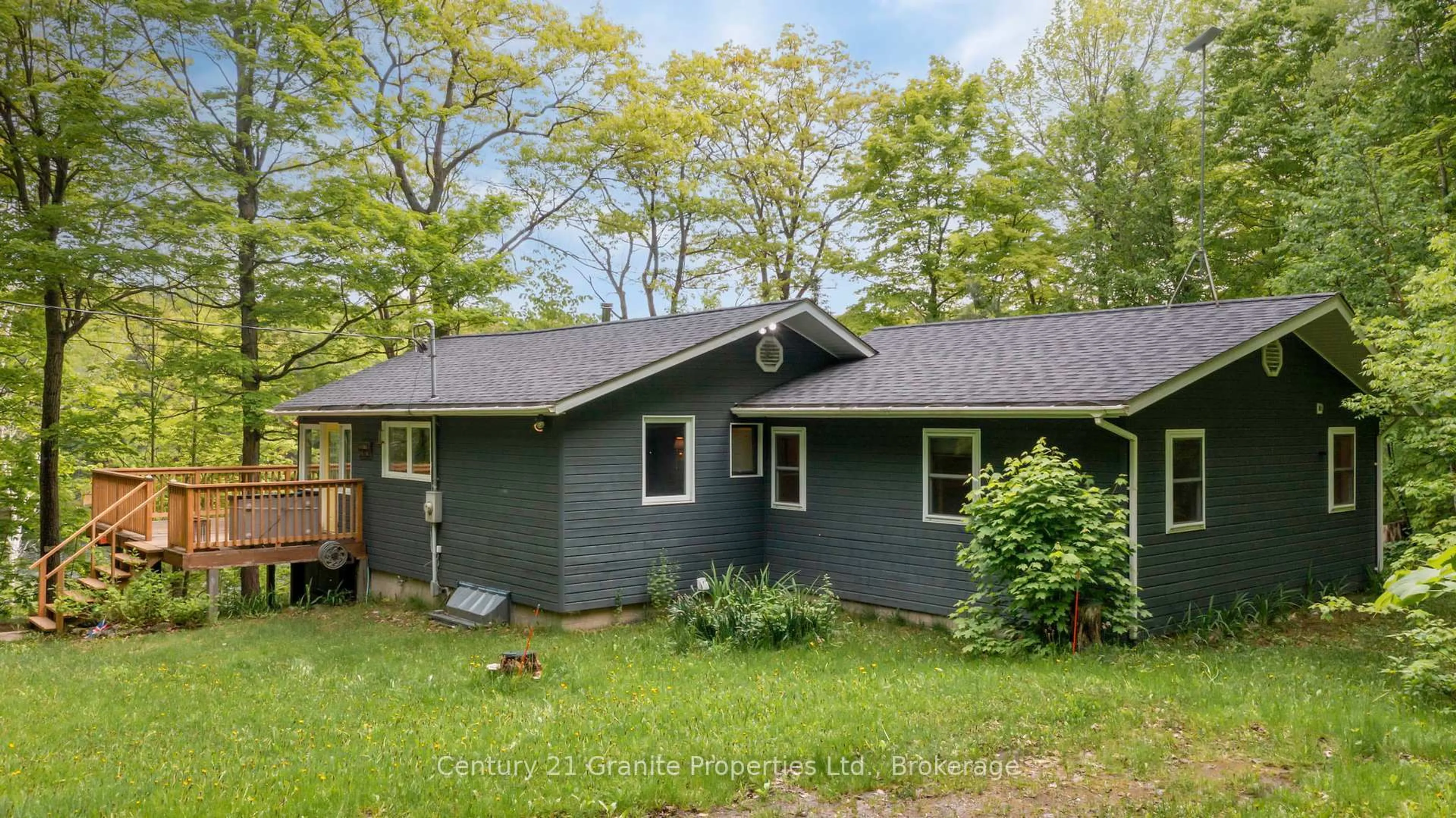 Home with vinyl exterior material, unknown for 131 Downes Rd, Seguin Ontario P2A 2W8