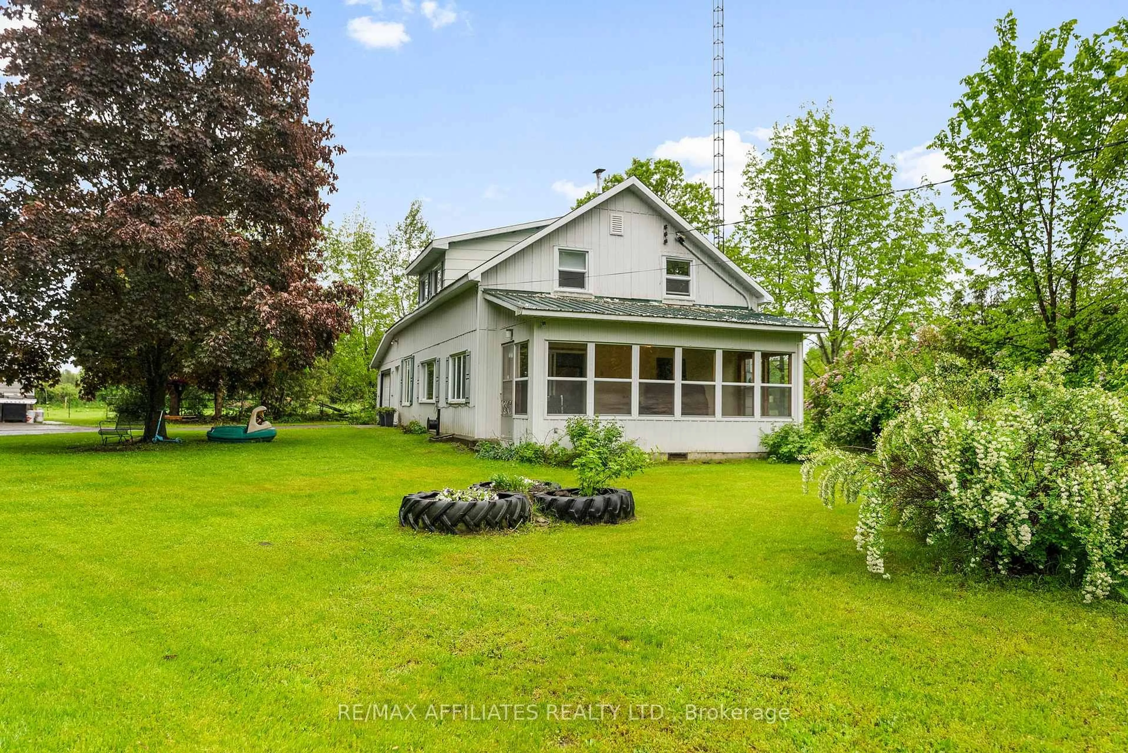 A pic from outside/outdoor area/front of a property/back of a property/a pic from drone, building for 7459 County 21 Rd, Augusta Ontario K0E 1X0