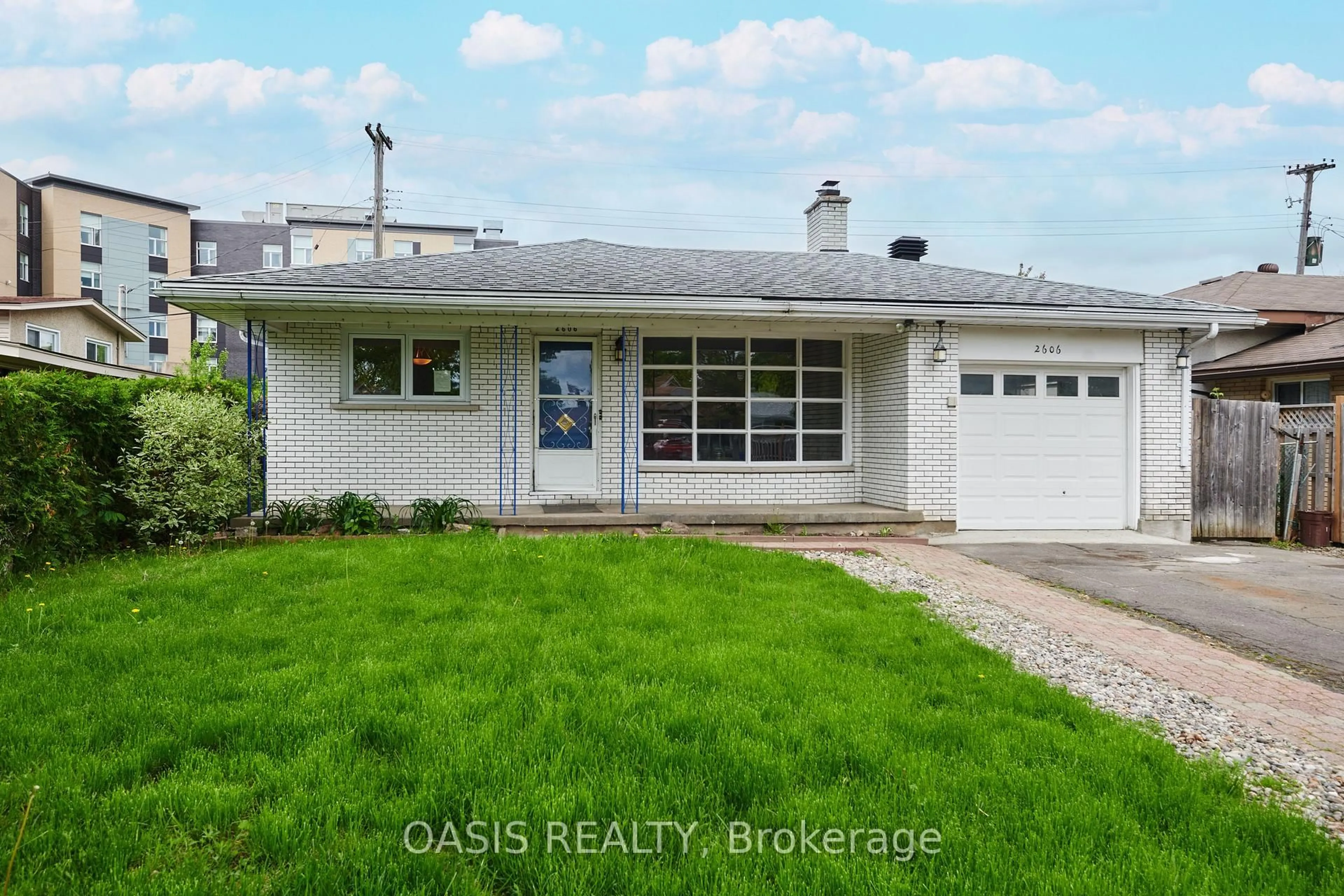 Unknown for 2606 Egan Rd, Ottawa Ontario K1V 8N1