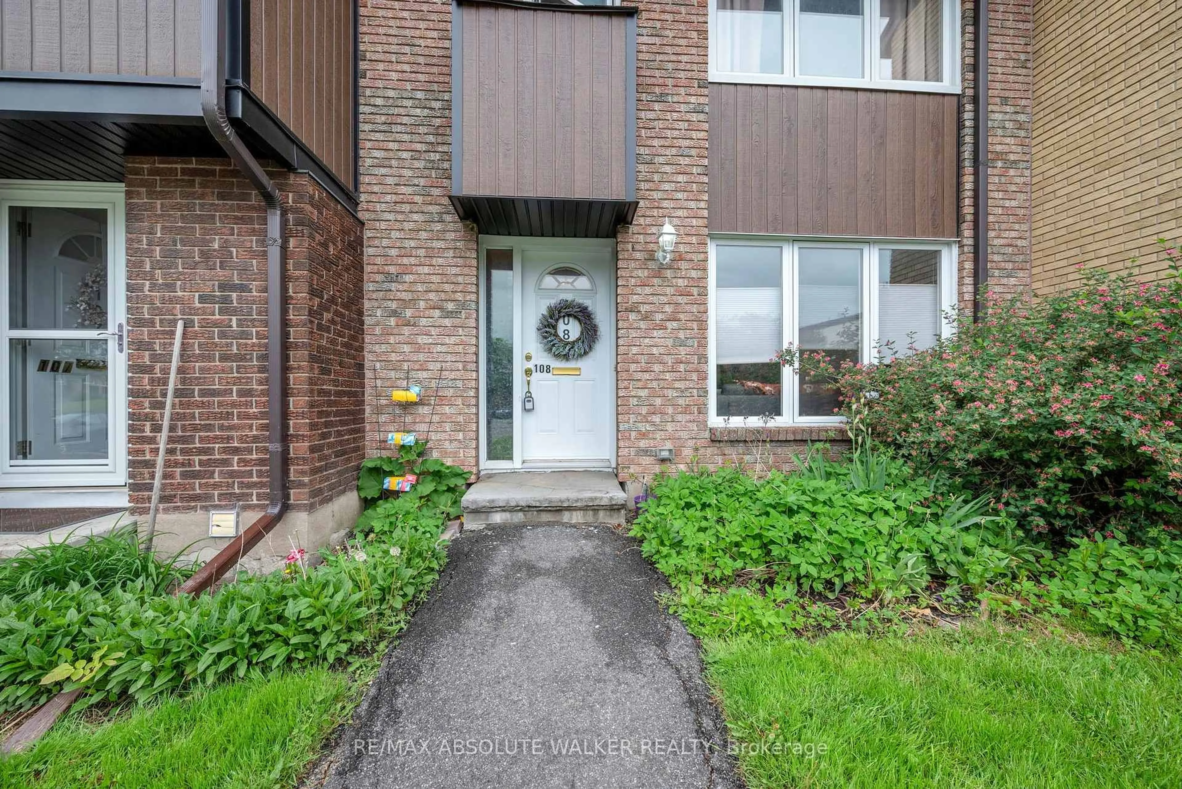 Unknown for 1900 Marquis Ave #108, Ottawa Ontario K1J 8J2