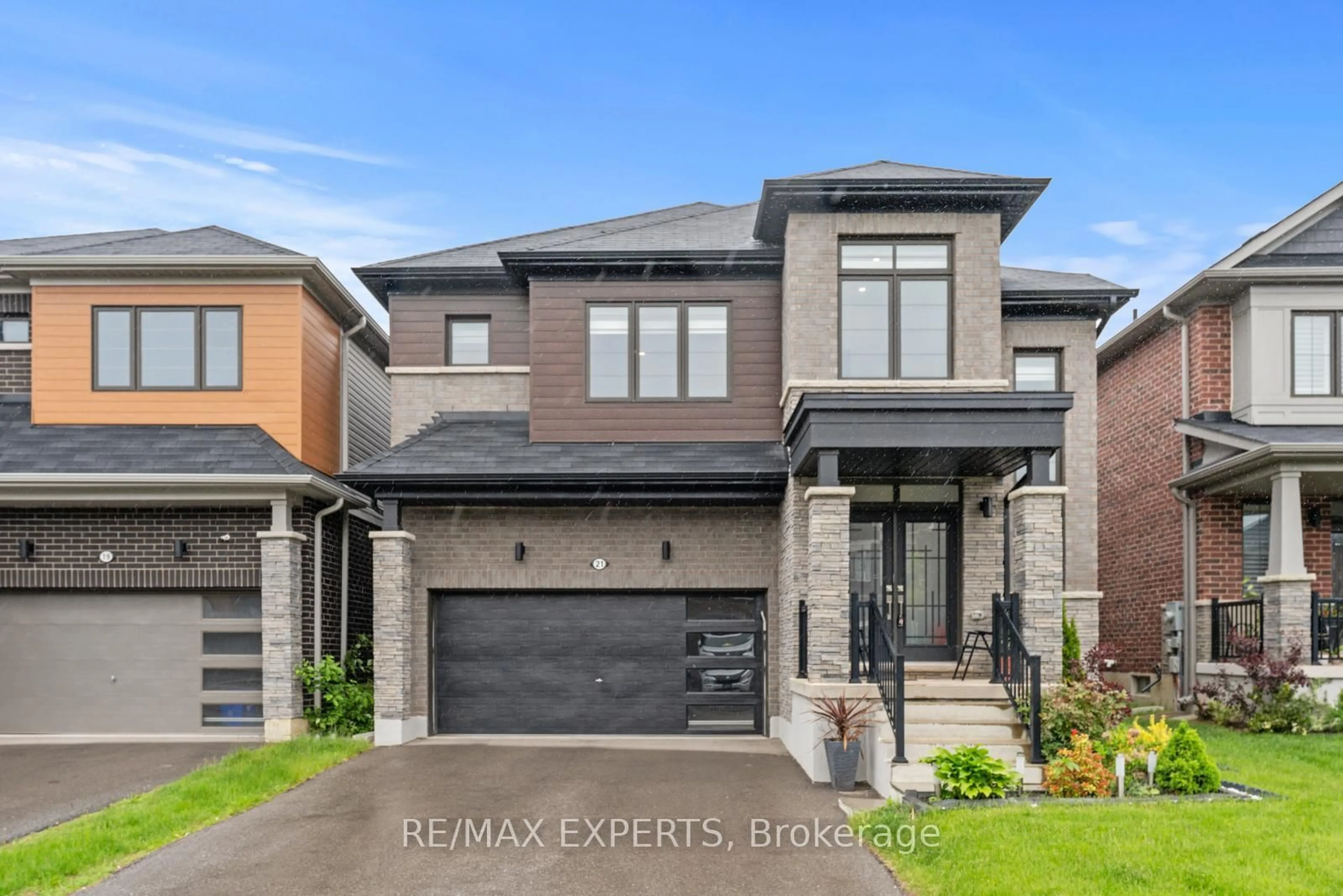 Home with brick exterior material, street for 21 Malcolm Cres, Haldimand Ontario N3W 0C8