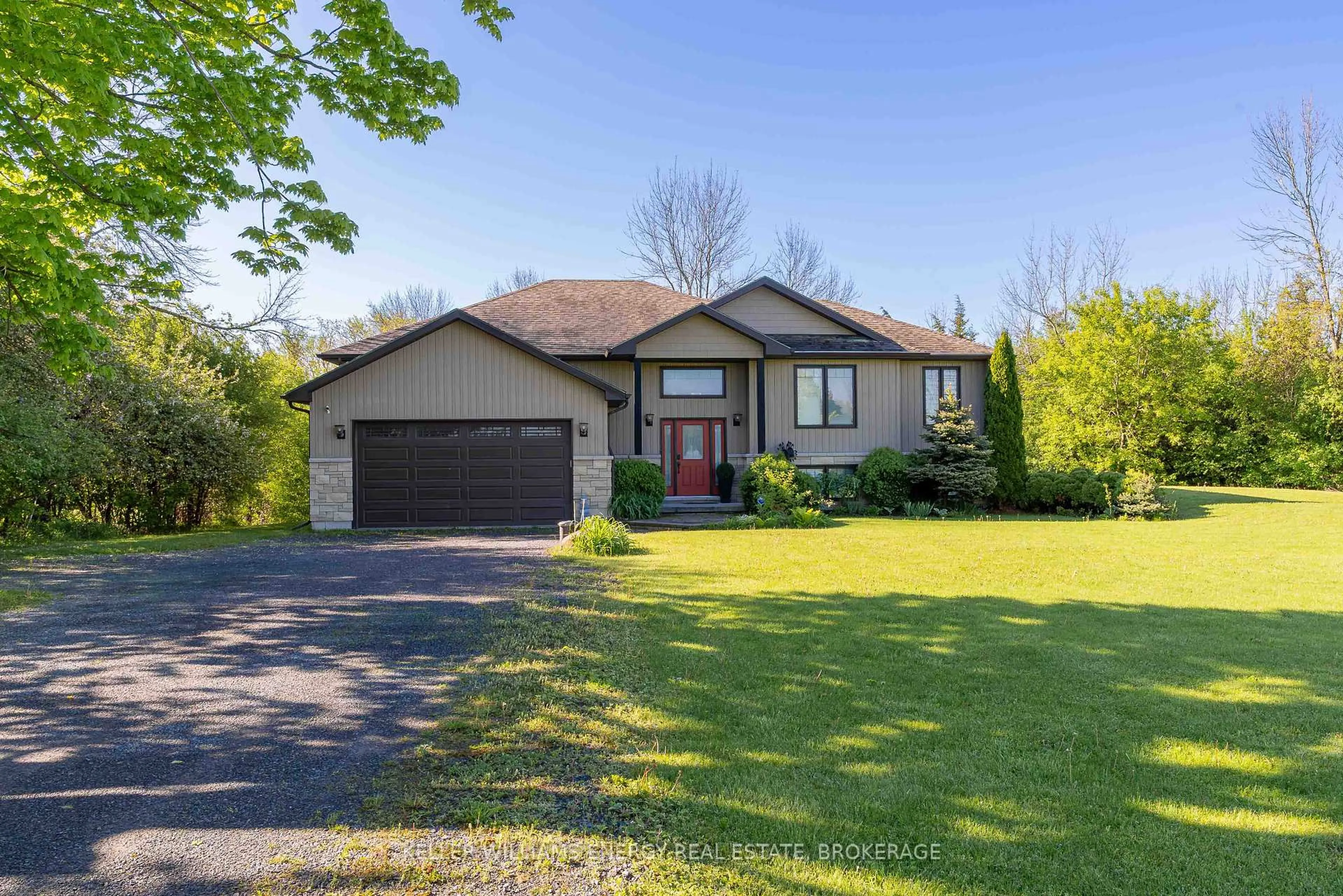 Unknown for 1687 Lakeside Dr, Prince Edward County Ontario K0K 1T0