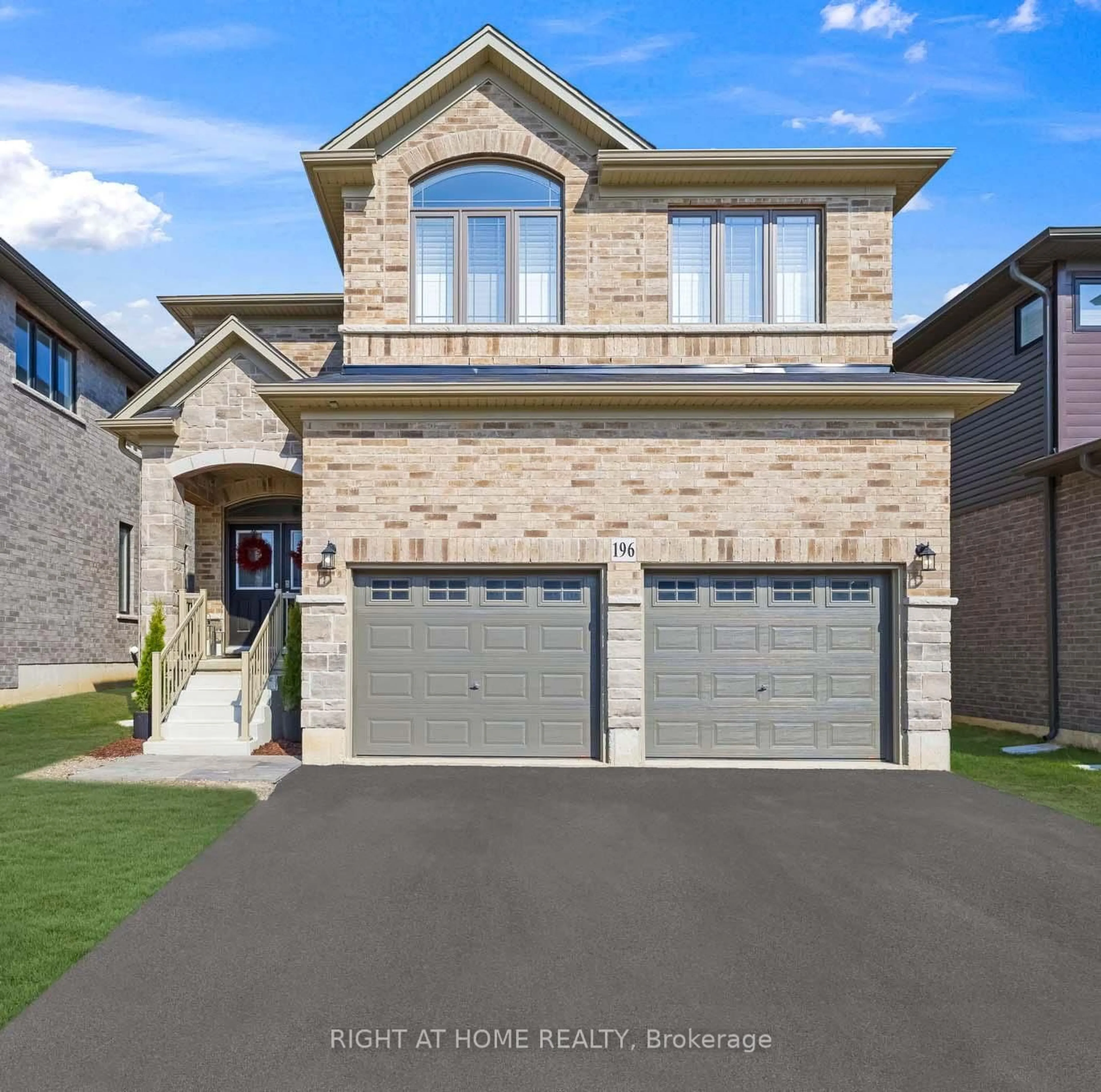 Home with brick exterior material, street for 196 Longboat Ru, Brantford Ontario N3T 0T1