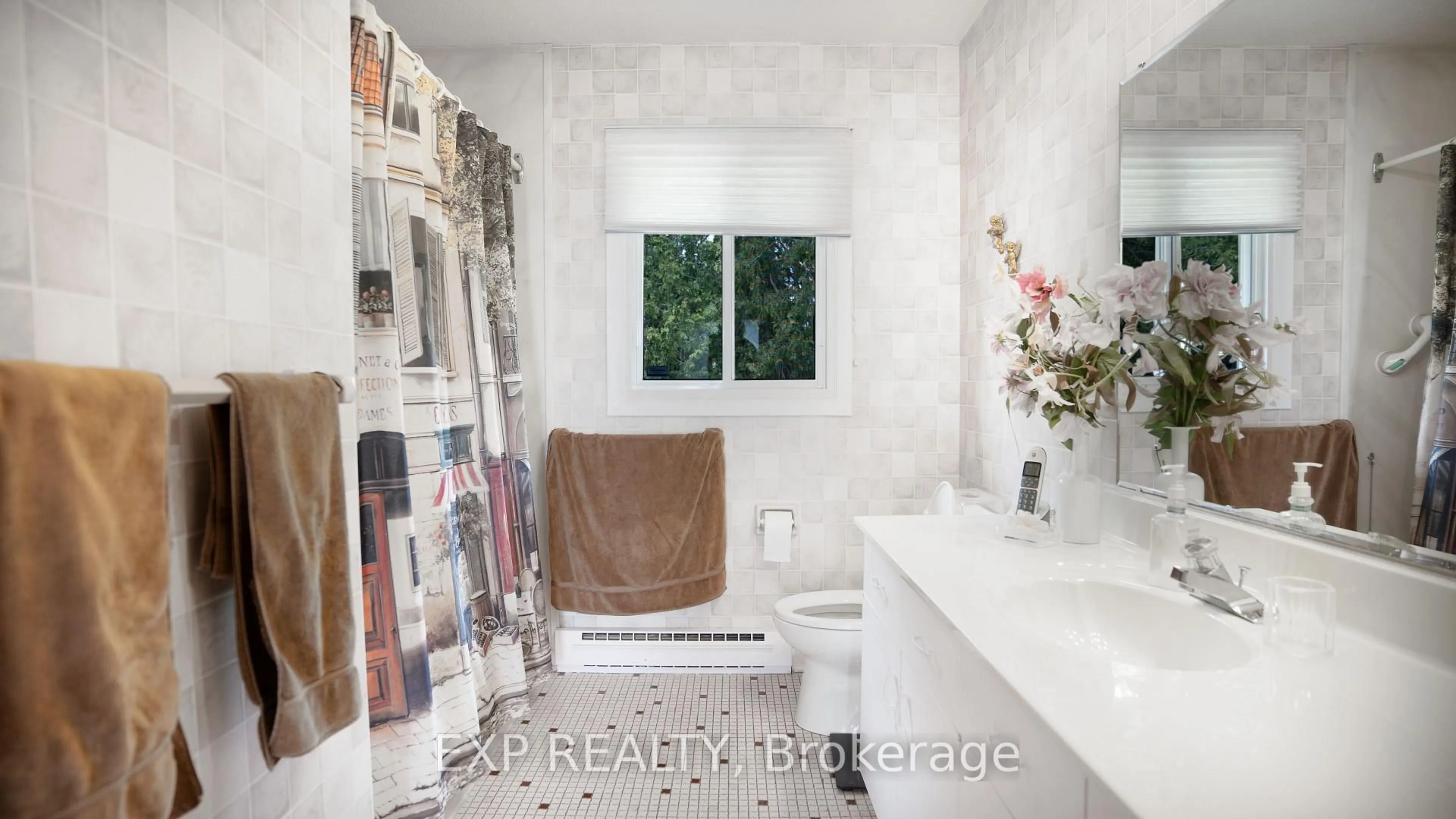 Contemporary bathroom, ceramic/tile floor for 27 Commanche Dr, Ottawa Ontario K2E 6E8