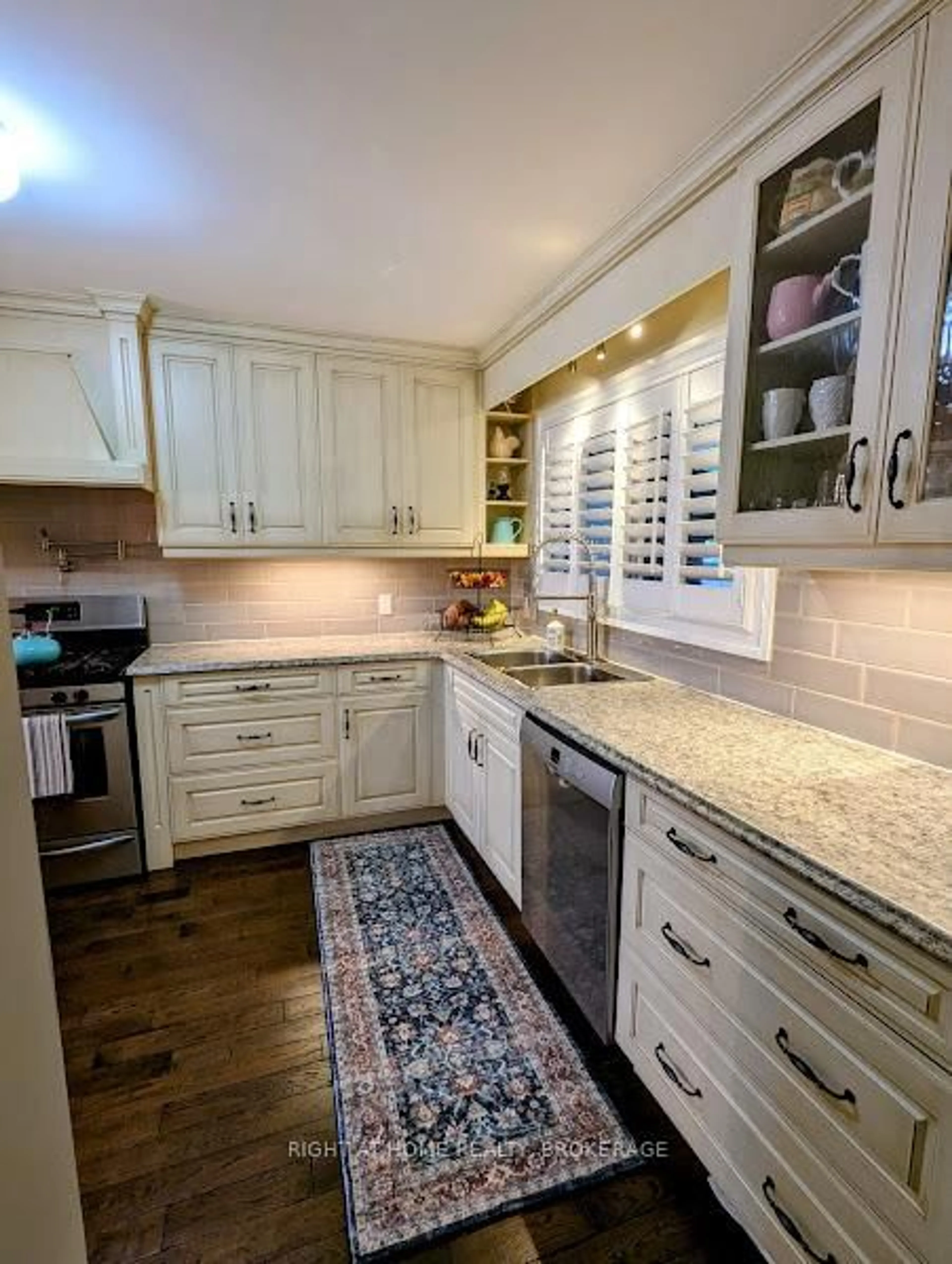 Unknown for 57 Metcalfe St, Thorold Ontario L2V 3A2