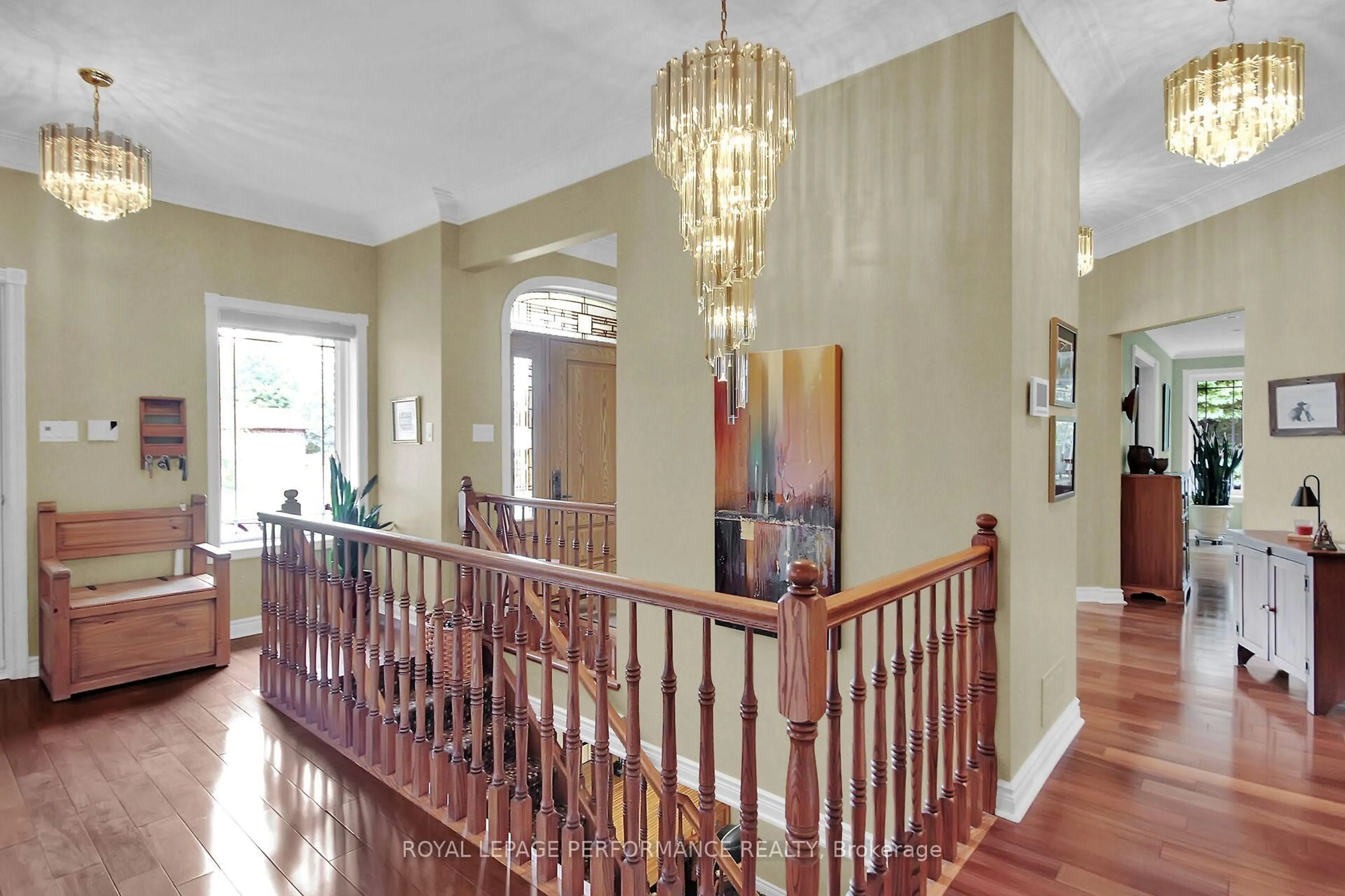 Indoor foyer for 1292 Ben Royal Ave, Ottawa Ontario K4P 1A3