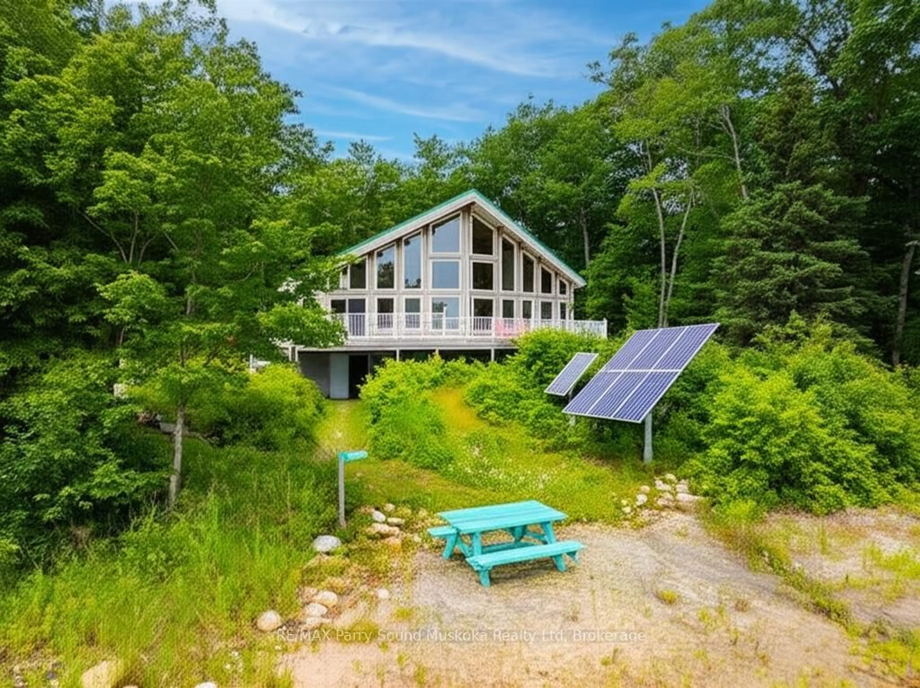 A pic from outside/outdoor area/front of a property/back of a property/a pic from drone, water/lake/river/ocean view for 53 Sandy Island, Carling Ontario P2A 0B7