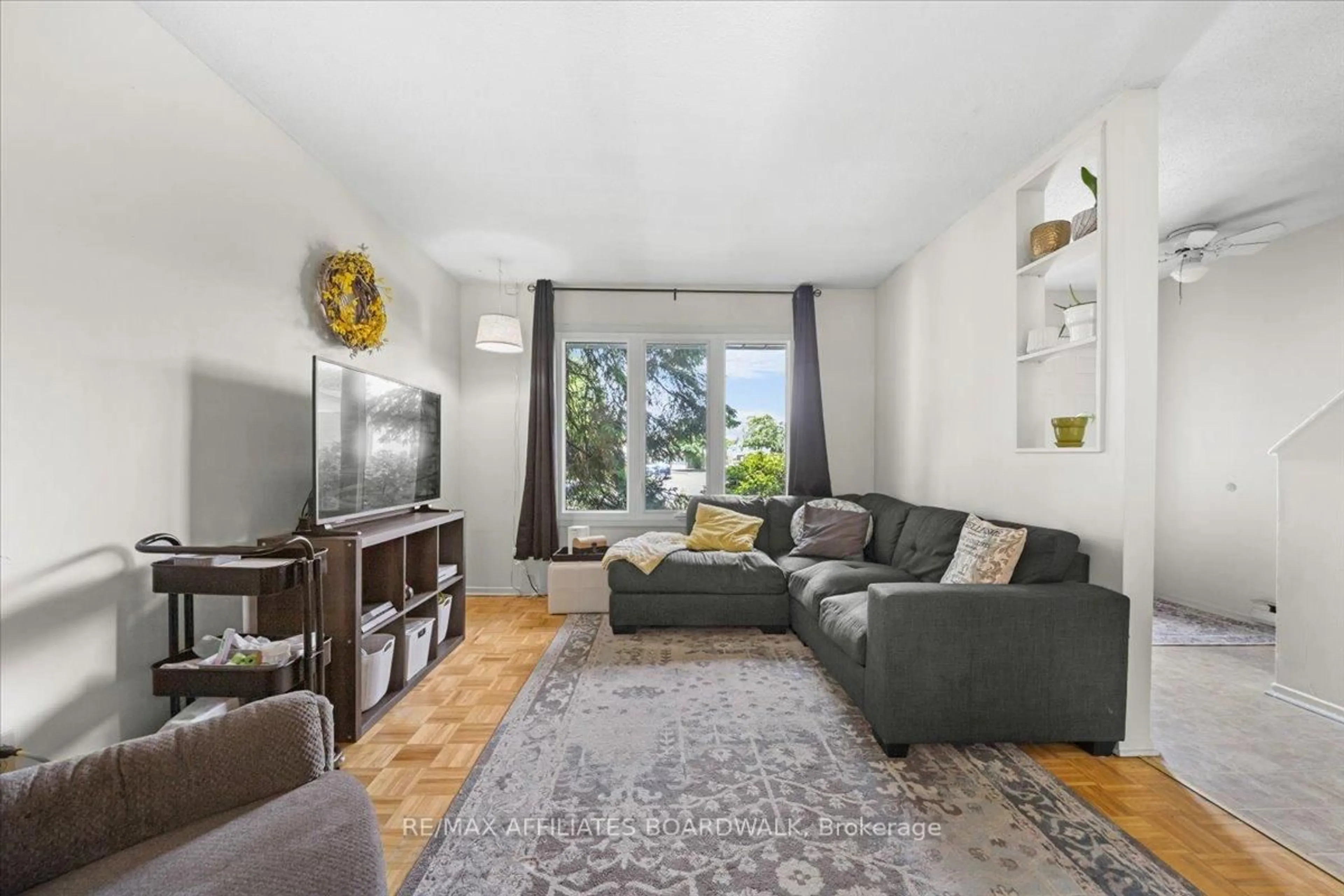 Living room with furniture, unknown for 3239 Bannon Way #40, Ottawa Ontario K1T 1T2
