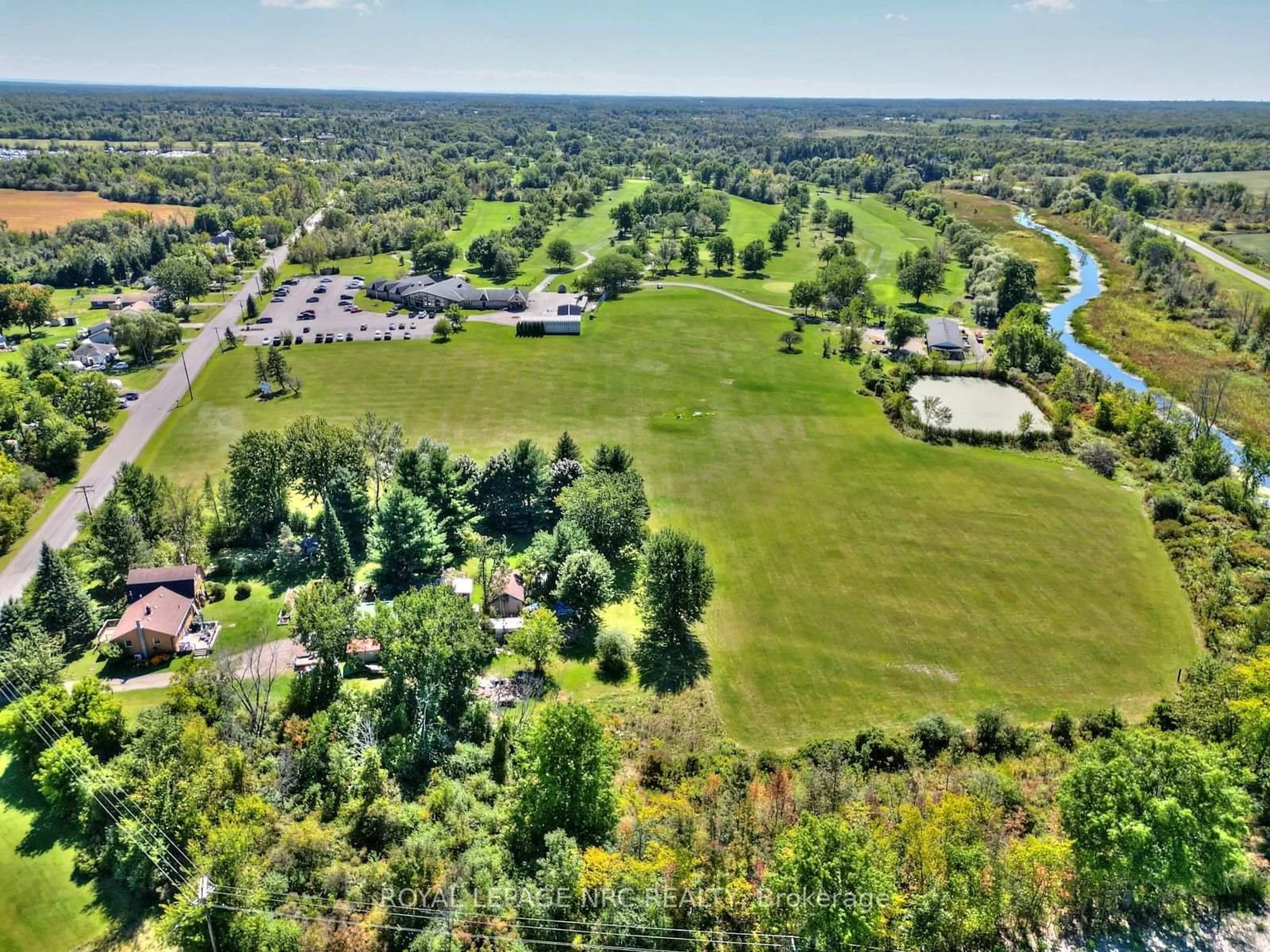 A pic from outside/outdoor area/front of a property/back of a property/a pic from drone, water/lake/river/ocean view for 10266 Willodell Rd, Niagara Falls Ontario L0S 1K0