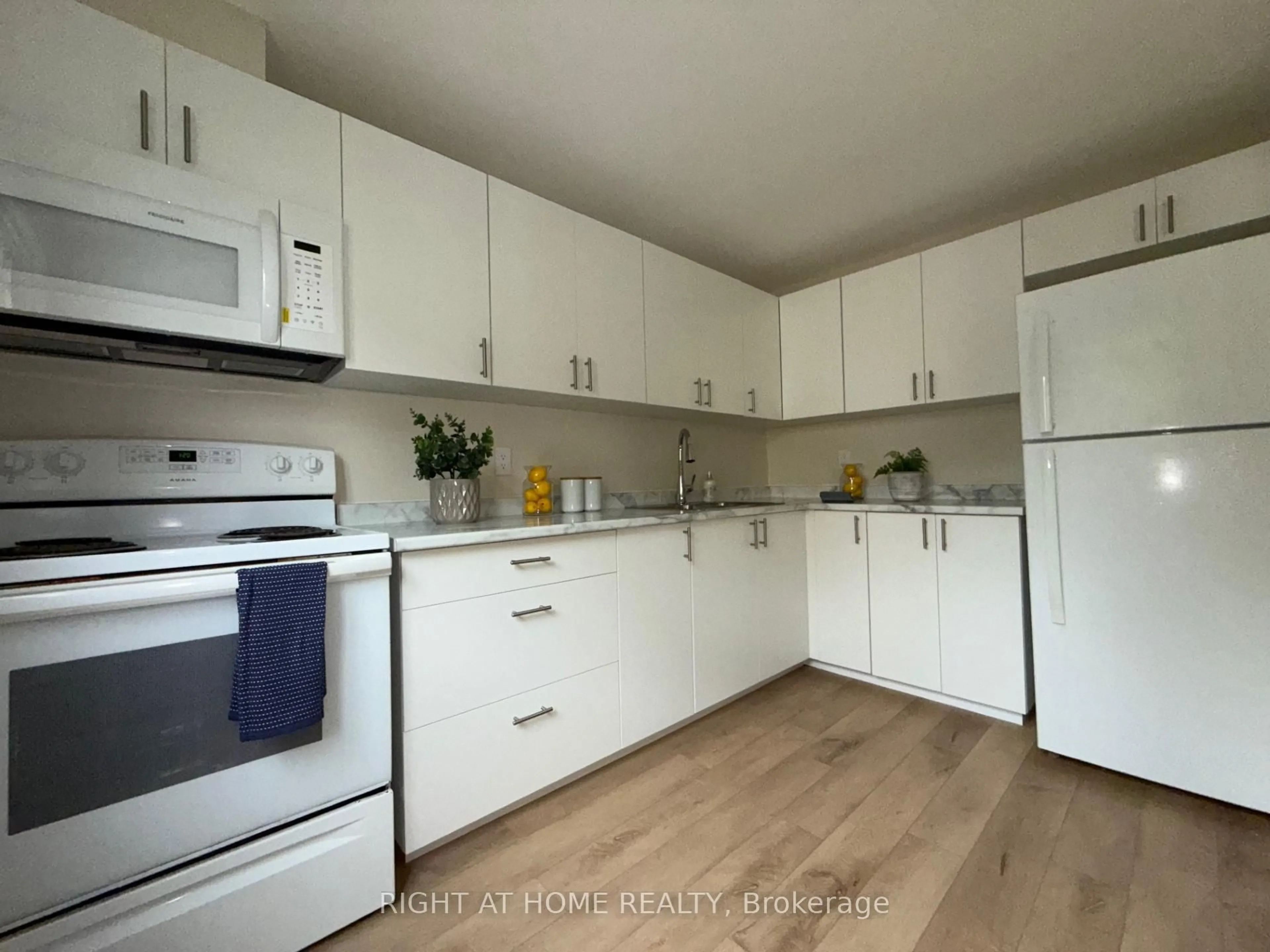 Unknown for 1295 Bethamy Lane, Ottawa Ontario K1J 8P3