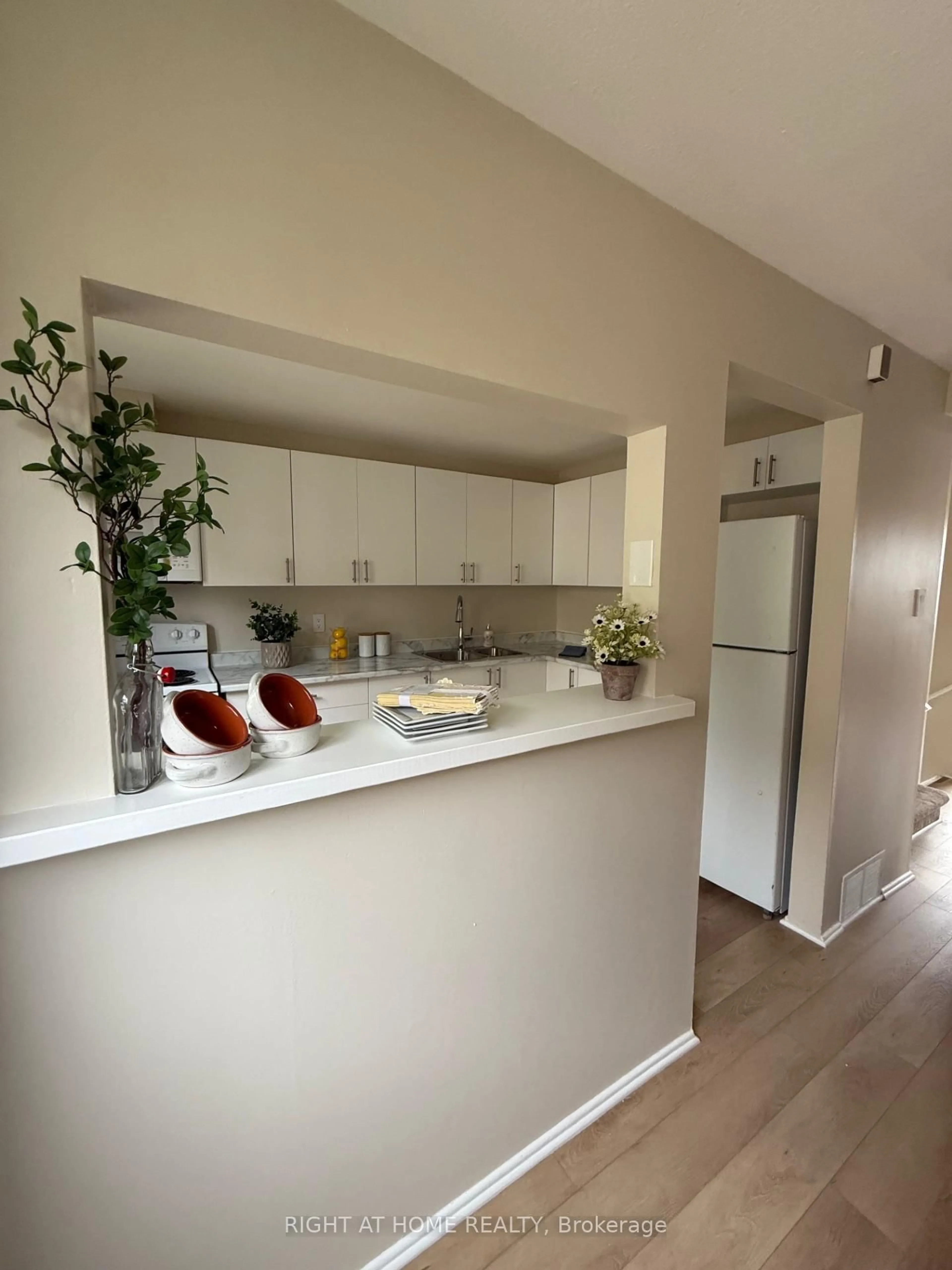 Open concept kitchen, unknown for 1295 Bethamy Lane, Ottawa Ontario K1J 8P3