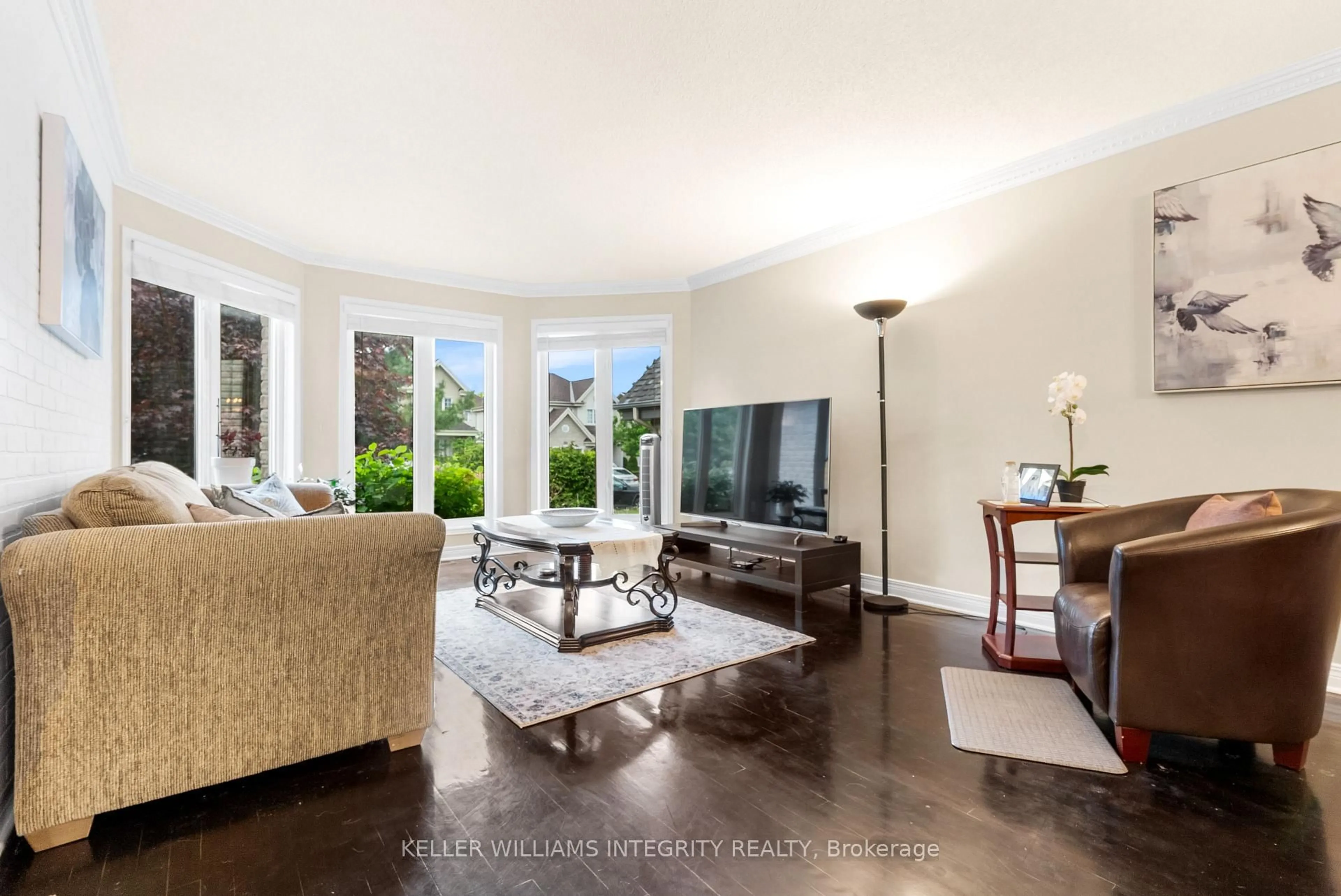 Living room with furniture, unknown for 157 Louise St, Clarence-Rockland Ontario K4K 1R7