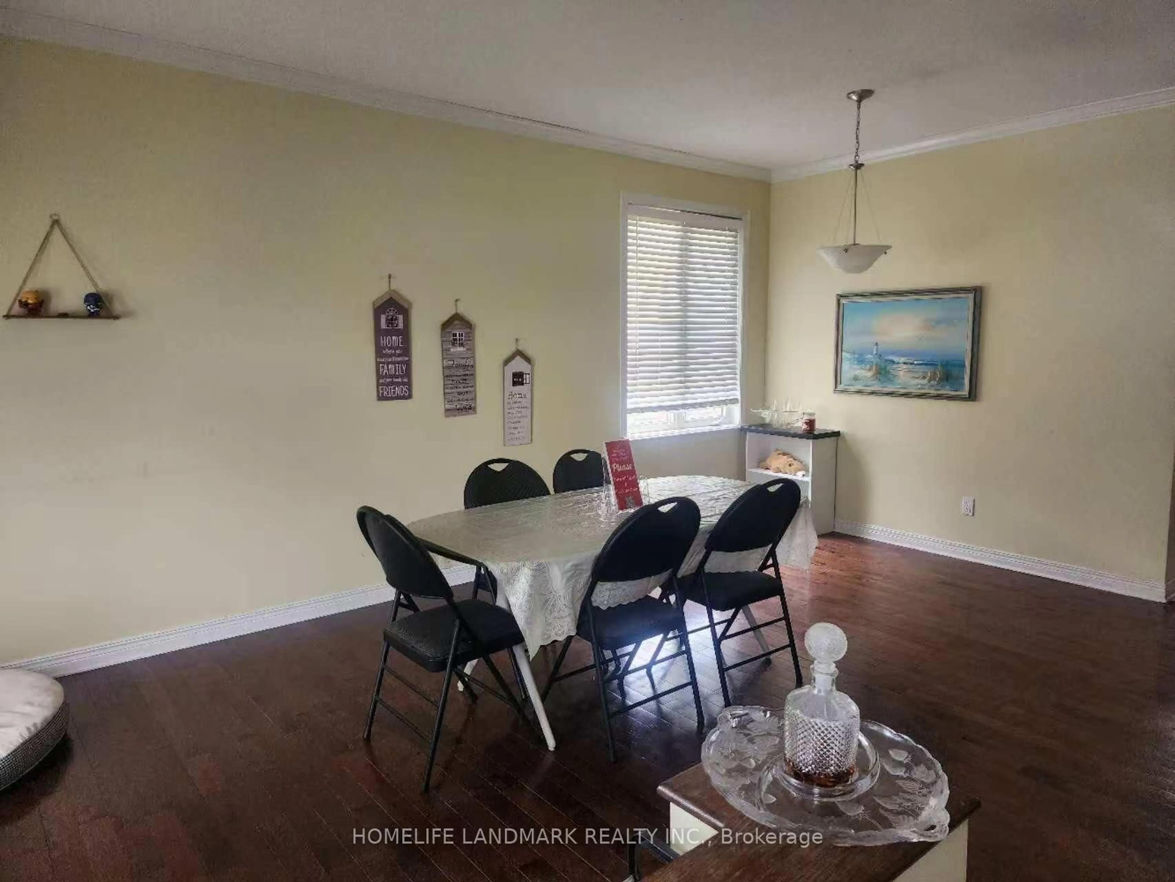 Dining room, wood/laminate floor for 919 LONGFIELDS Dr, Ottawa Ontario K2J 5K6