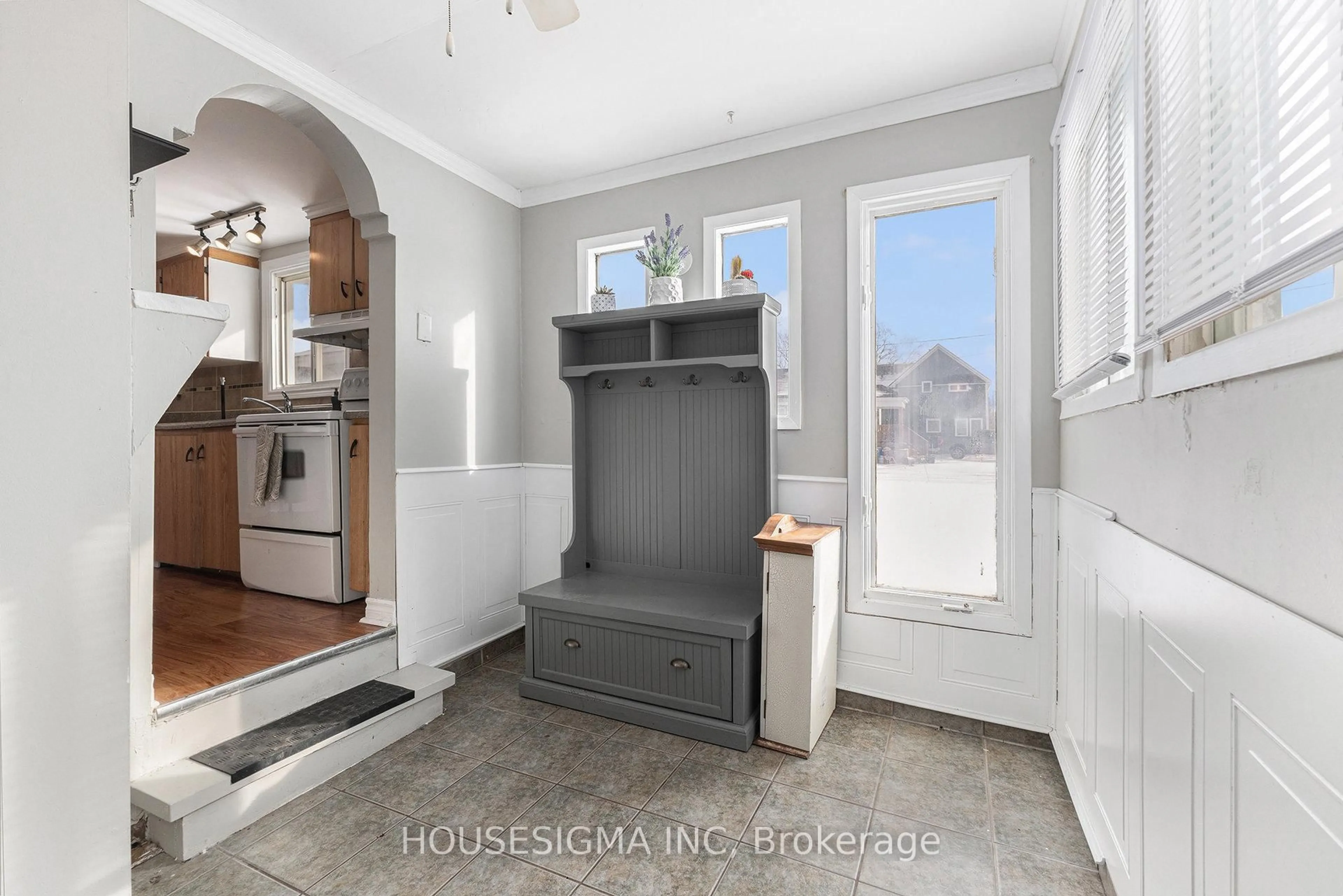 Indoor entryway for 18 Old Wilton Rd, Bissett Creek Ontario K0H 2H0