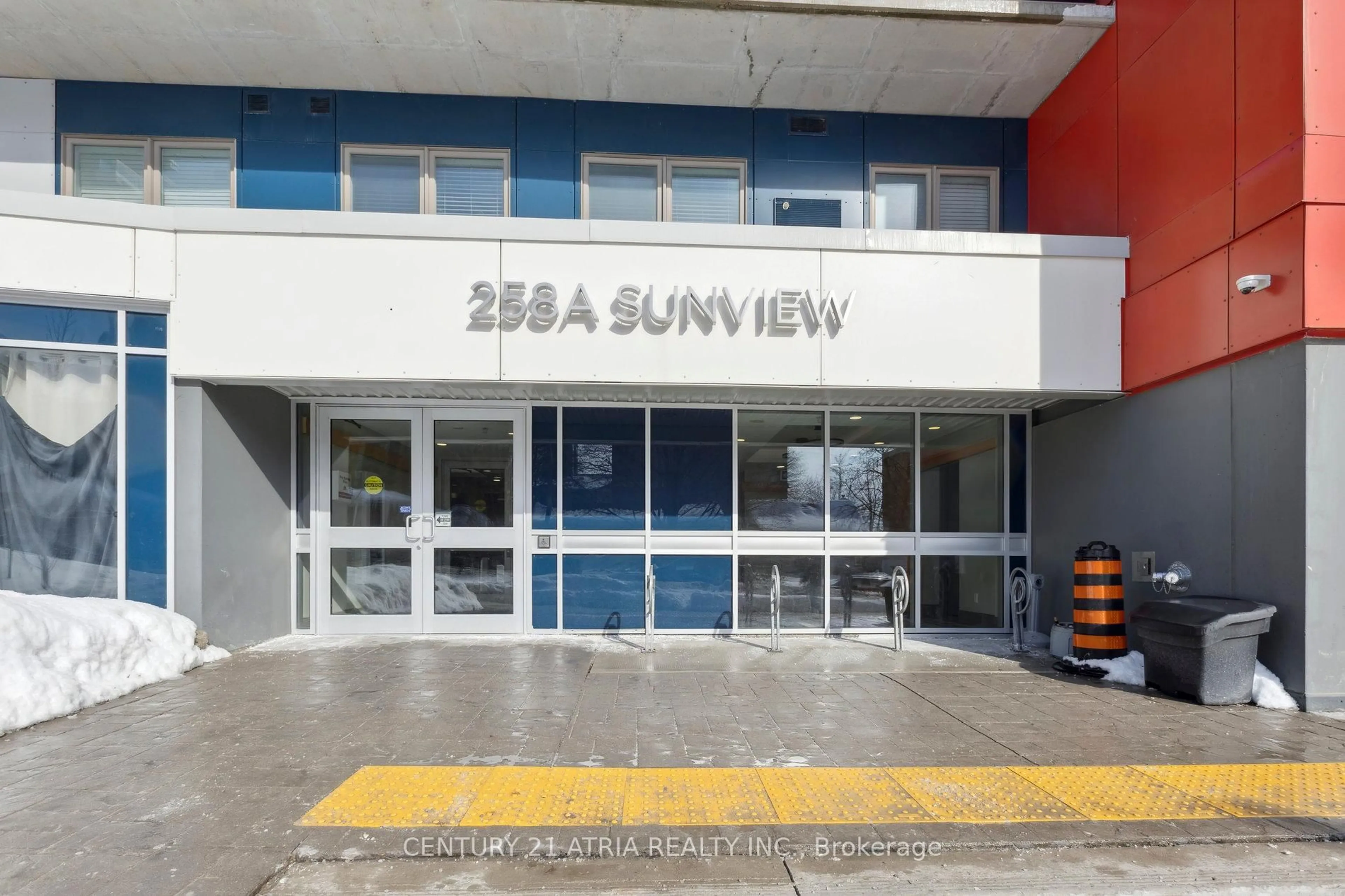 Lobby for 258 A SUNVIEW St #1615, Waterloo Ontario N2L 0H6