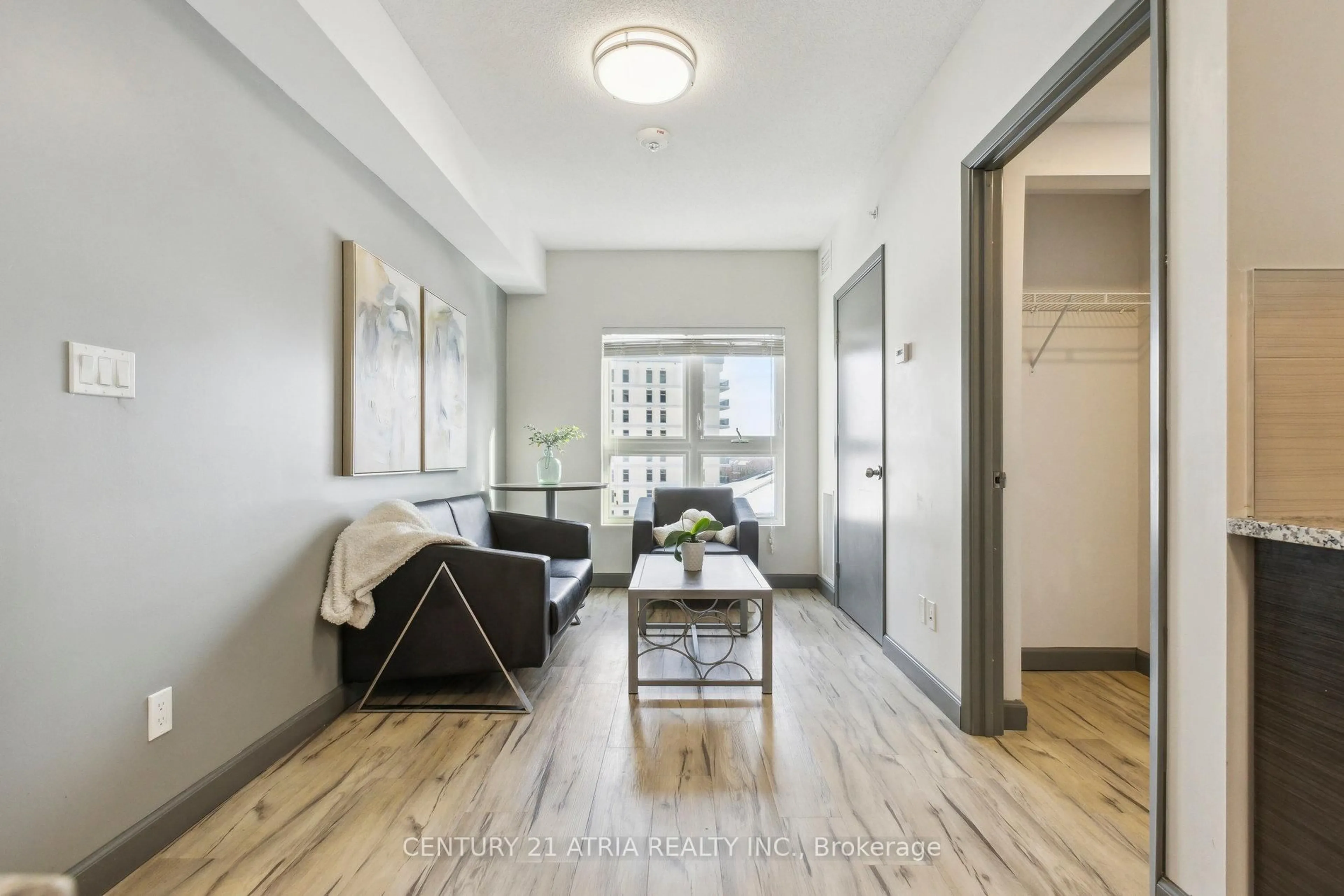 Indoor entryway for 258 A SUNVIEW St #1615, Waterloo Ontario N2L 0H6