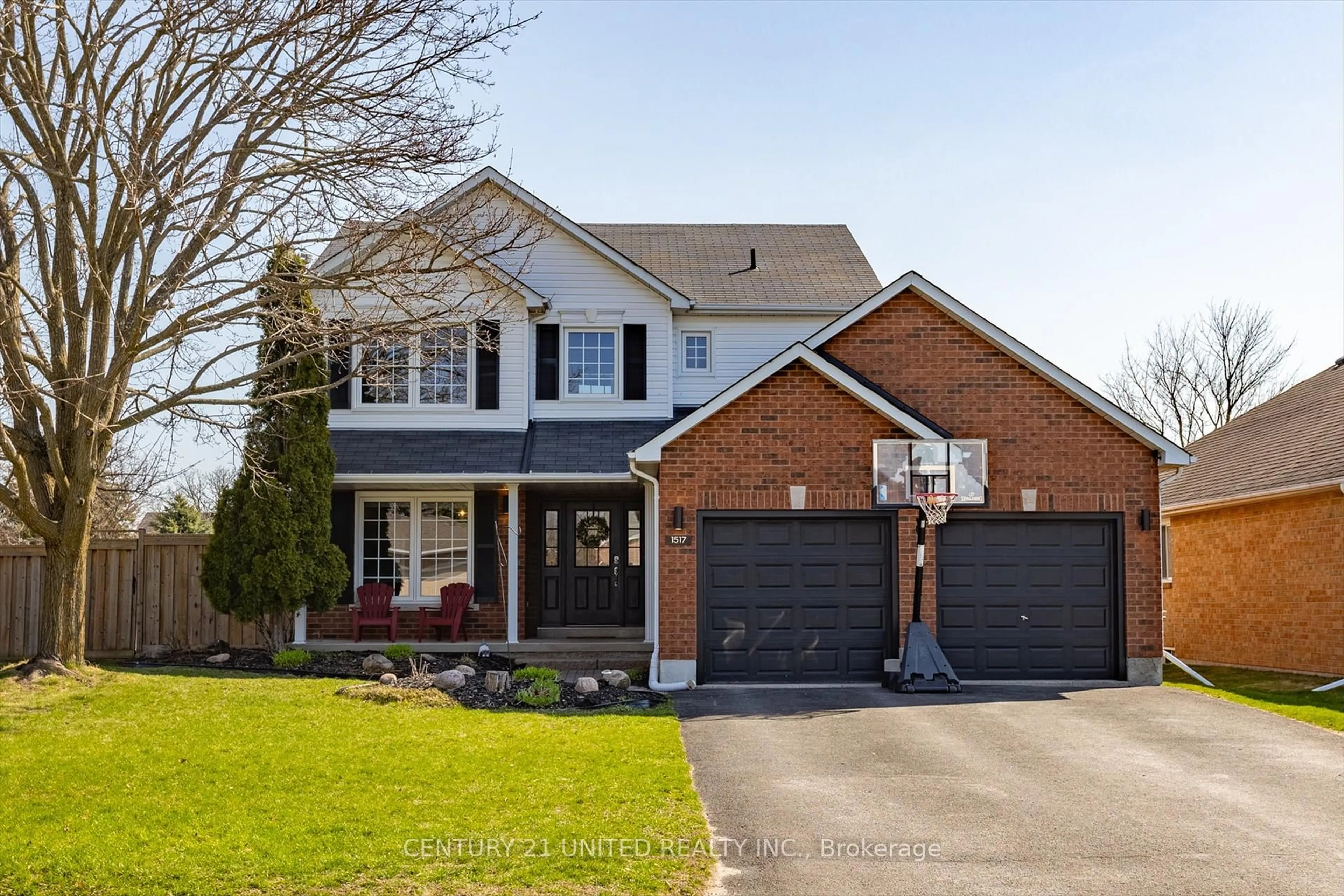Home with brick exterior material, street for 1517 Glenforest Cres, Peterborough West Ontario K9K 2J2