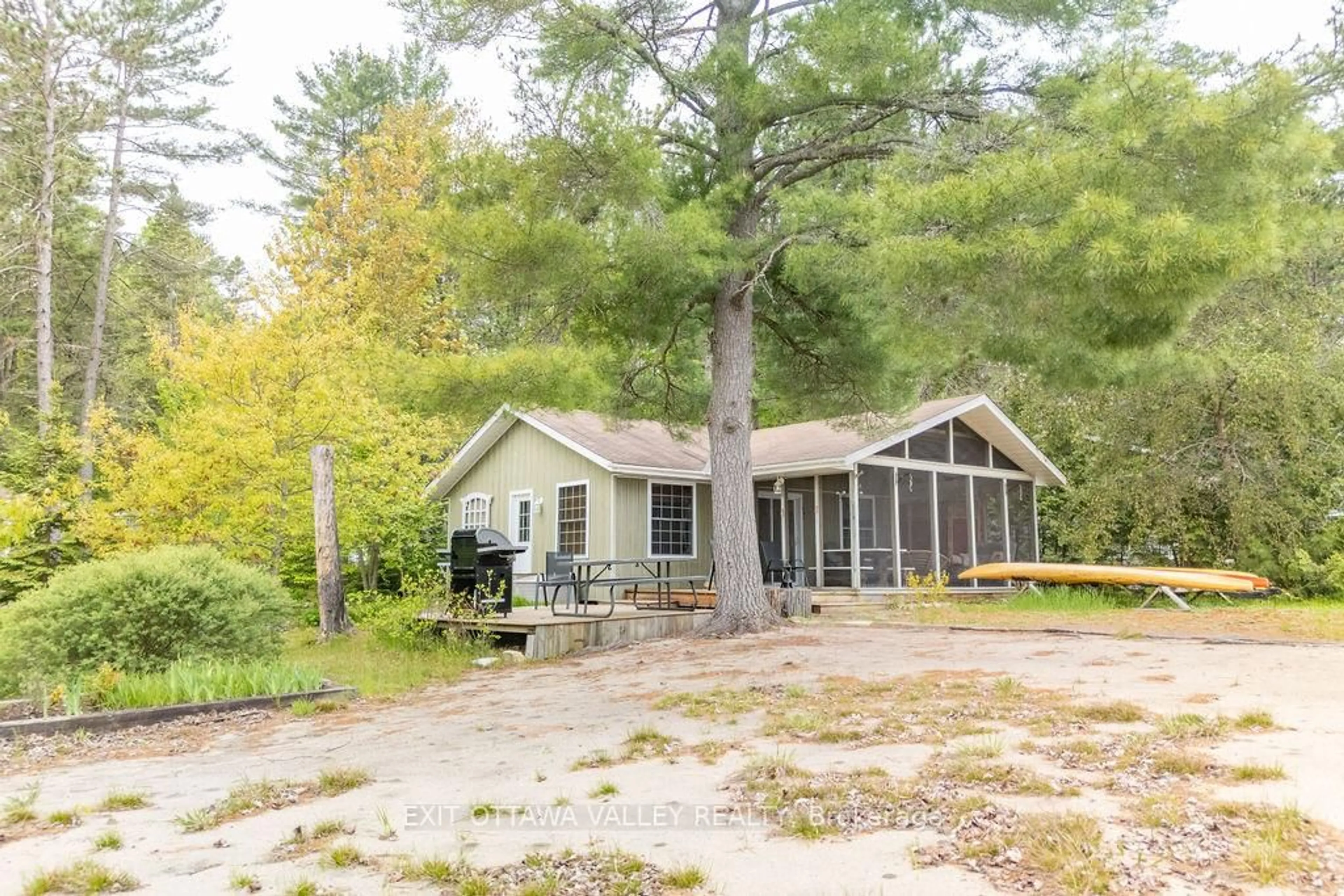 Patio, unknown for 342 McAnulty Rd #A&C, Deep River Ontario K0J 1P0