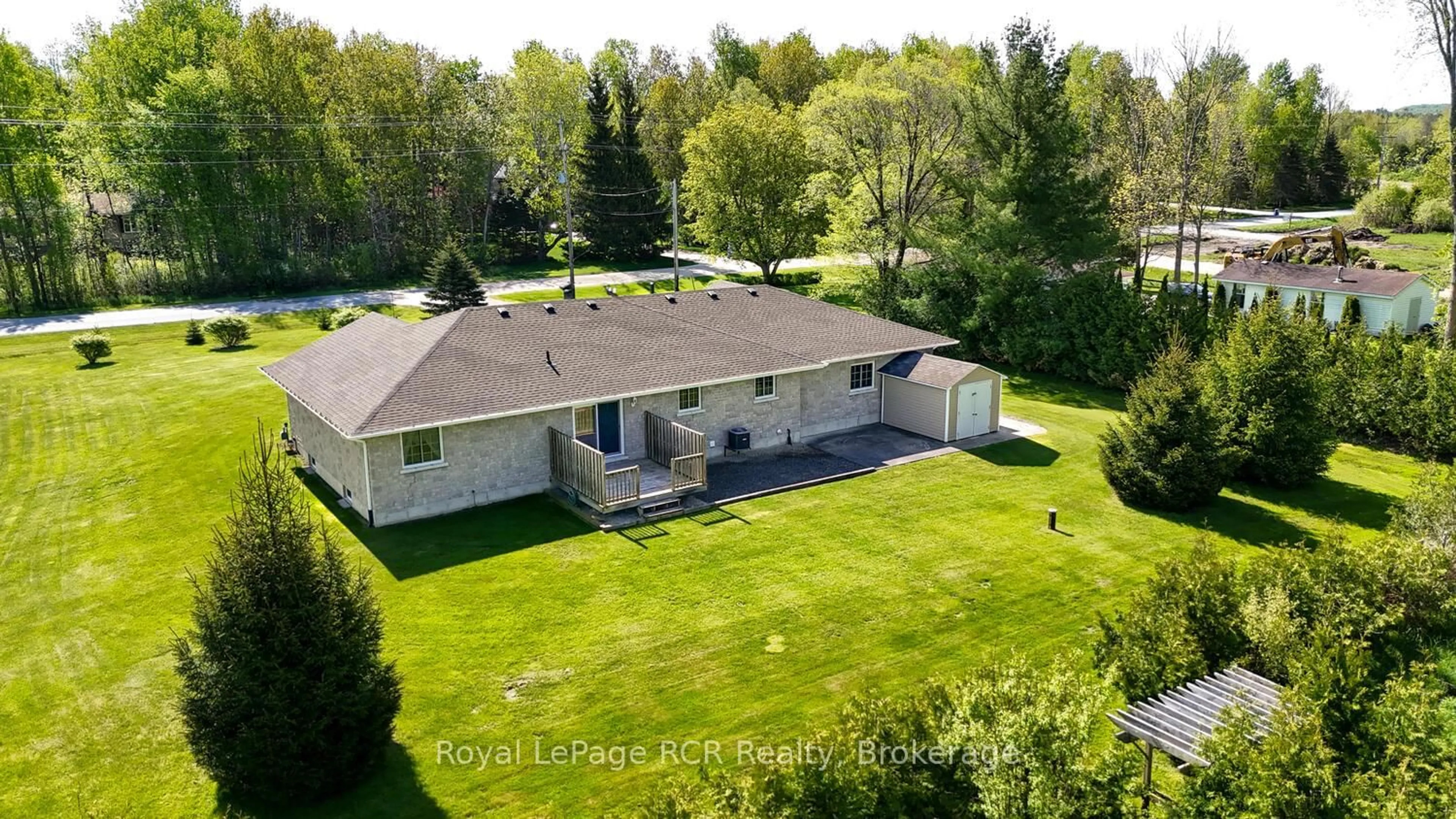 A pic from outside/outdoor area/front of a property/back of a property/a pic from drone, water/lake/river/ocean view for 280 Somers St, Georgian Bluffs Ontario N4K 6V5