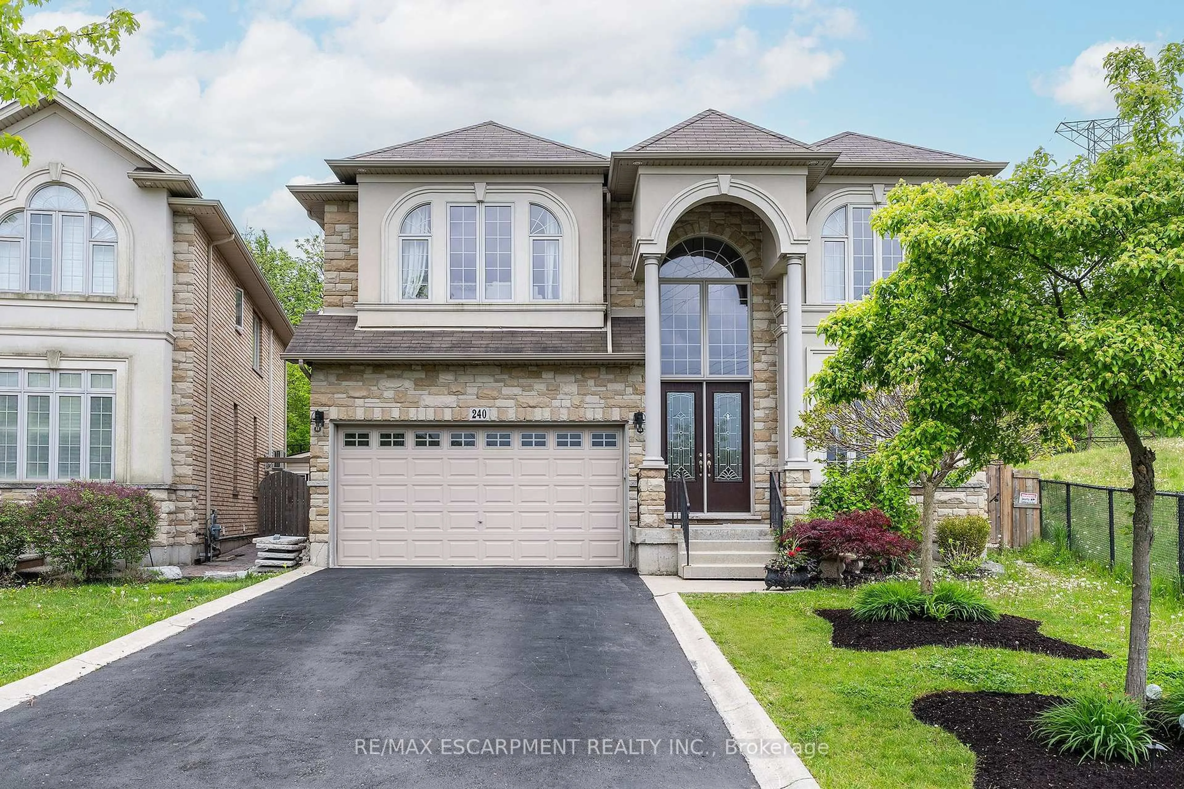Home with brick exterior material, street for 240 CLOVERLEAF Dr, Hamilton Ontario L9K 1T2